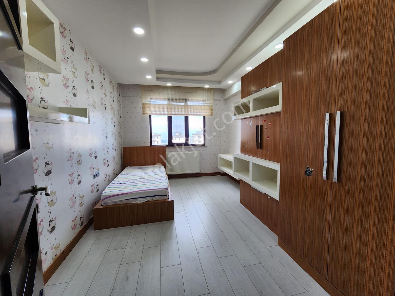 Göveclik Yolu Üzerinde Site İcersimde Kiralık Daire - Görsel 17