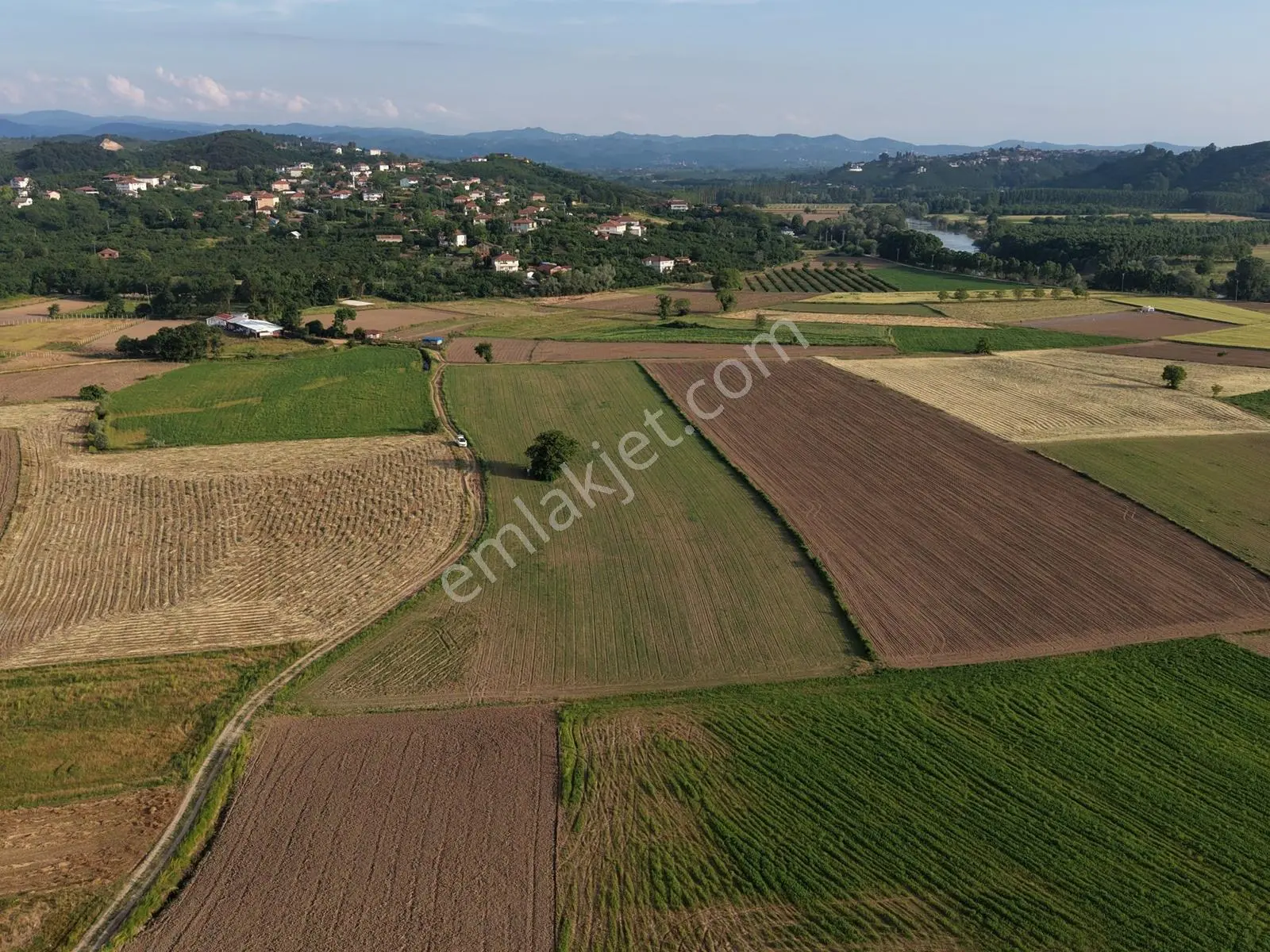 Karasu'da Nehire & Limana Yakın Tarıma Uygun 18.436 M² Tarla - Görsel 4