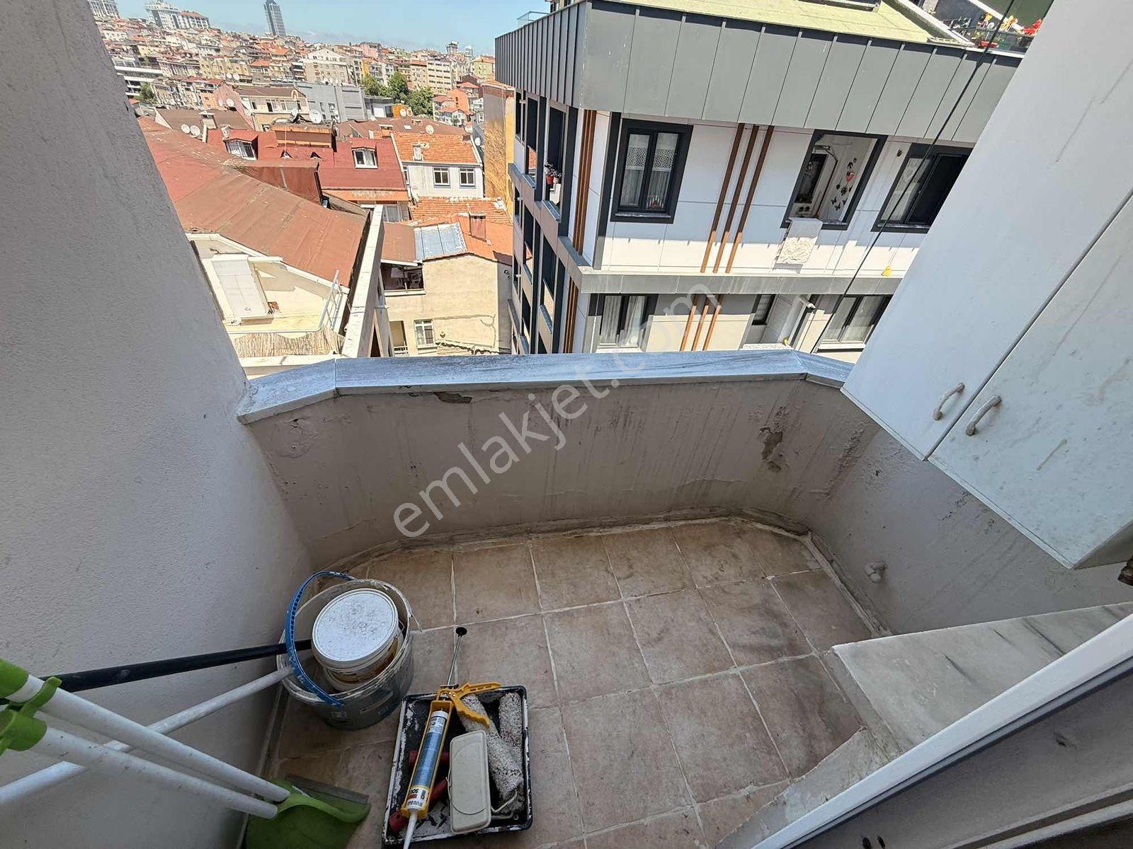 Levent Metroya 400 Metre Uzaklıkta Asansörlü Kiralık 3+1 Daire - Görsel 8