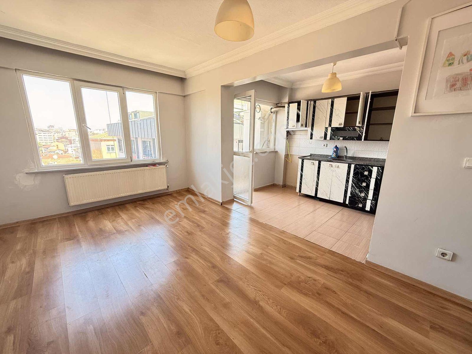 Levent Metroya 400 Metre Uzaklıkta Asansörlü Kiralık 3+1 Daire - Görsel 11