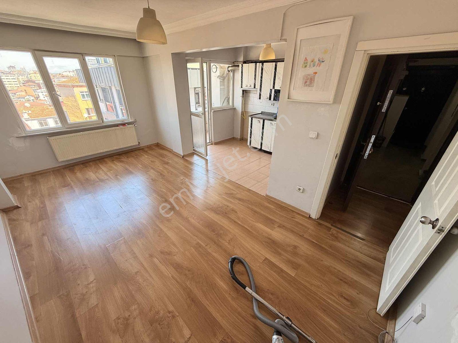 Levent Metroya 400 Metre Uzaklıkta Asansörlü Kiralık 3+1 Daire - Görsel 13