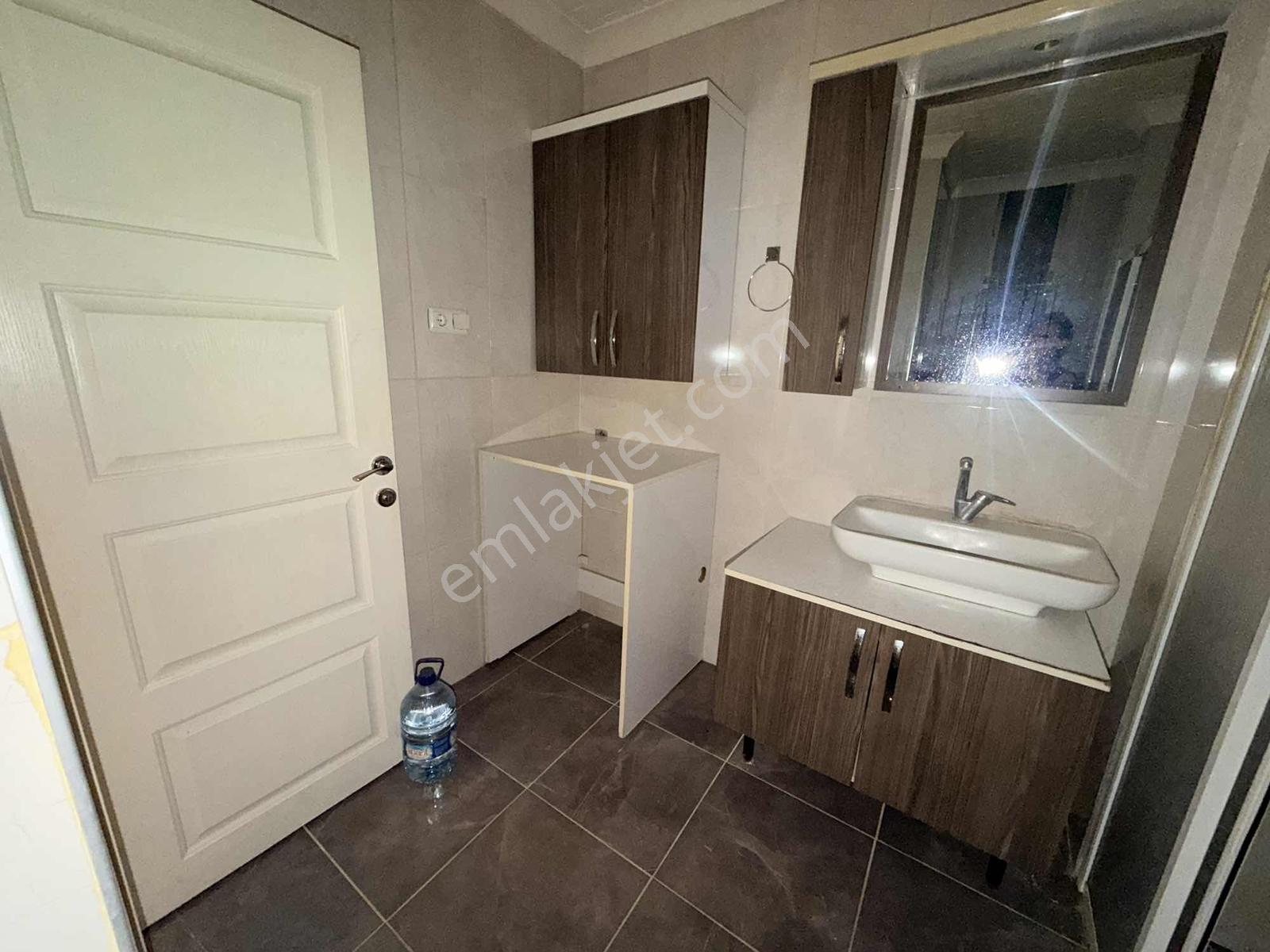 Karşıyaka Tersanede Ara Kat 2+1 Tadilatlı Daire - Görsel 5