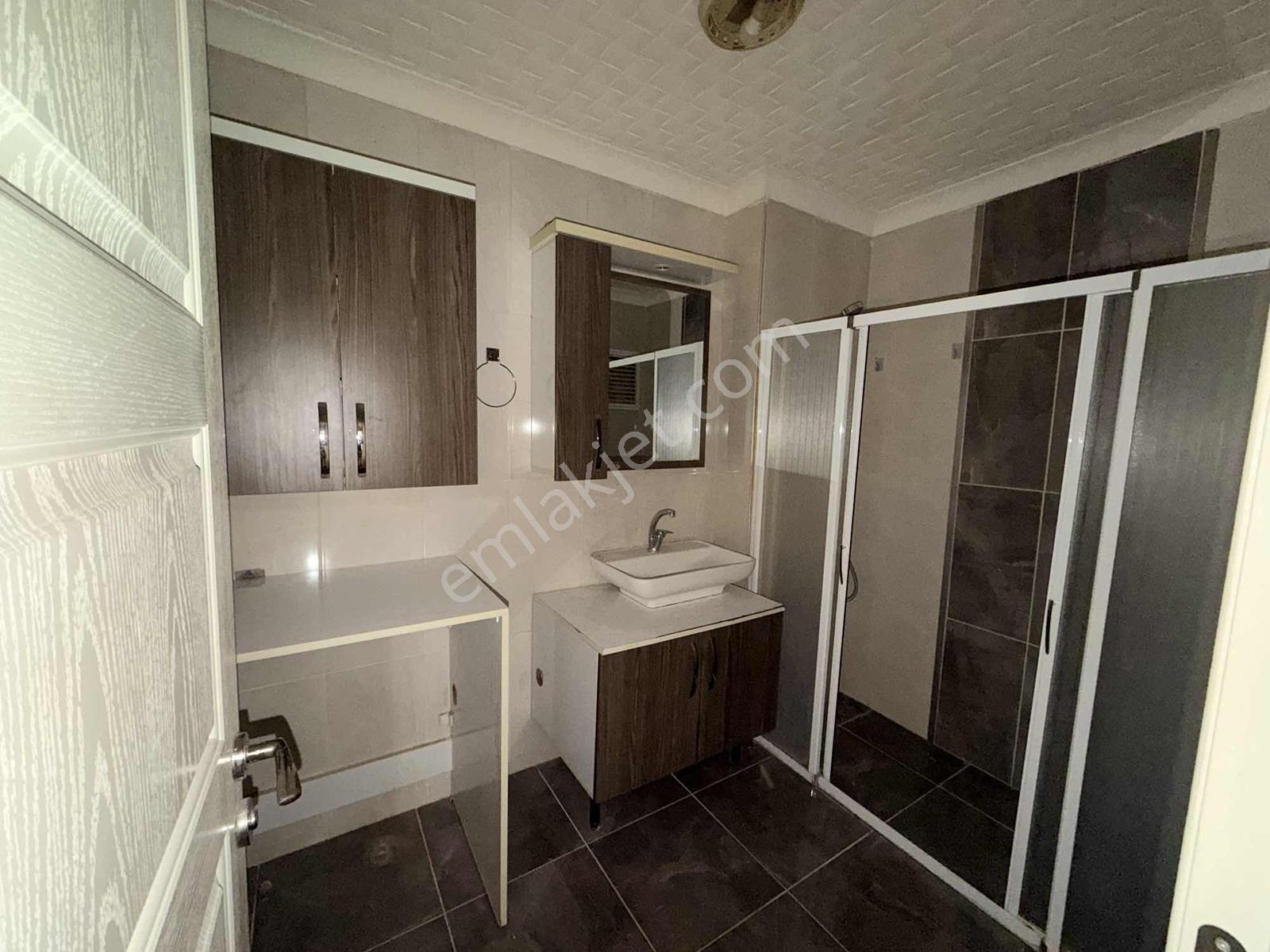 Karşıyaka Tersanede Ara Kat 2+1 Tadilatlı Daire - Görsel 19