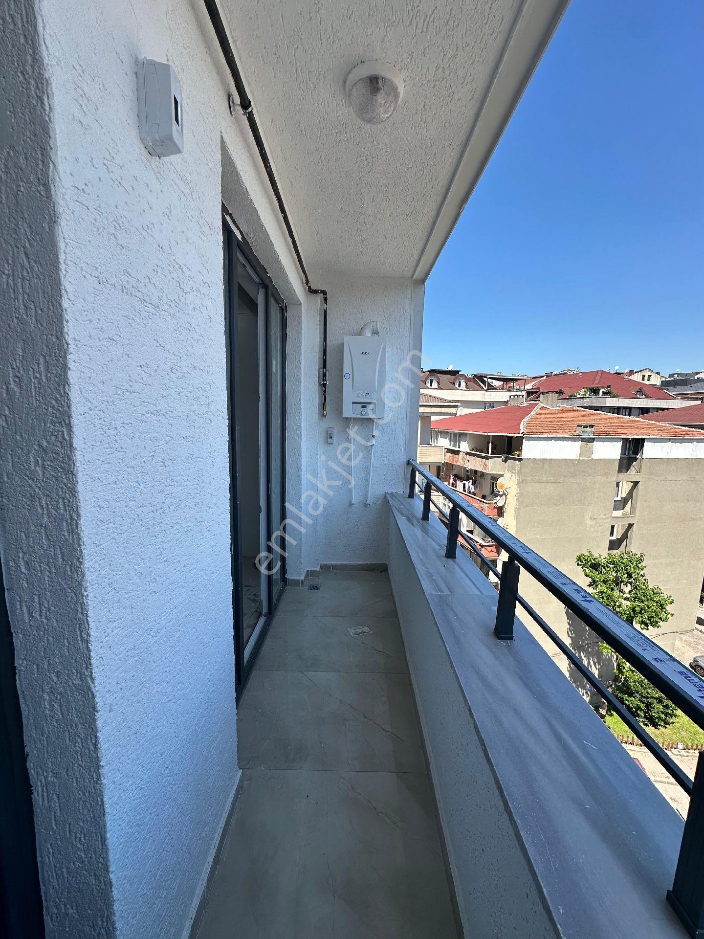 Family' Den Şirinevler Sitede Satılık 2+1 81 M² Sıfır Lüx Daire - Görsel 8