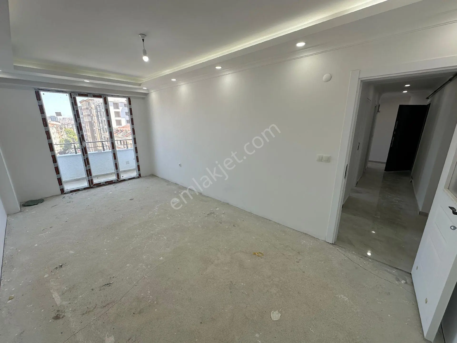 Family' Den Şirinevler Sitede Satılık 2+1 81 M² Sıfır Lüx Daire - Görsel 2