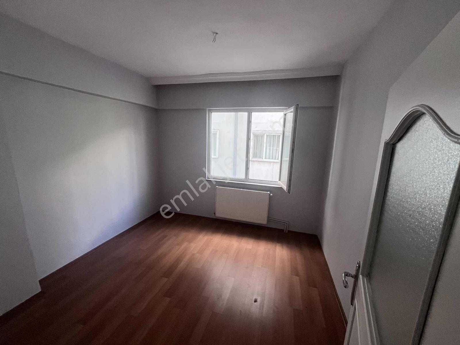 Maltepe Zümrütevlerde Palmiye Sitesi Site İçerisinde 3+1 120 M2 - Görsel 31