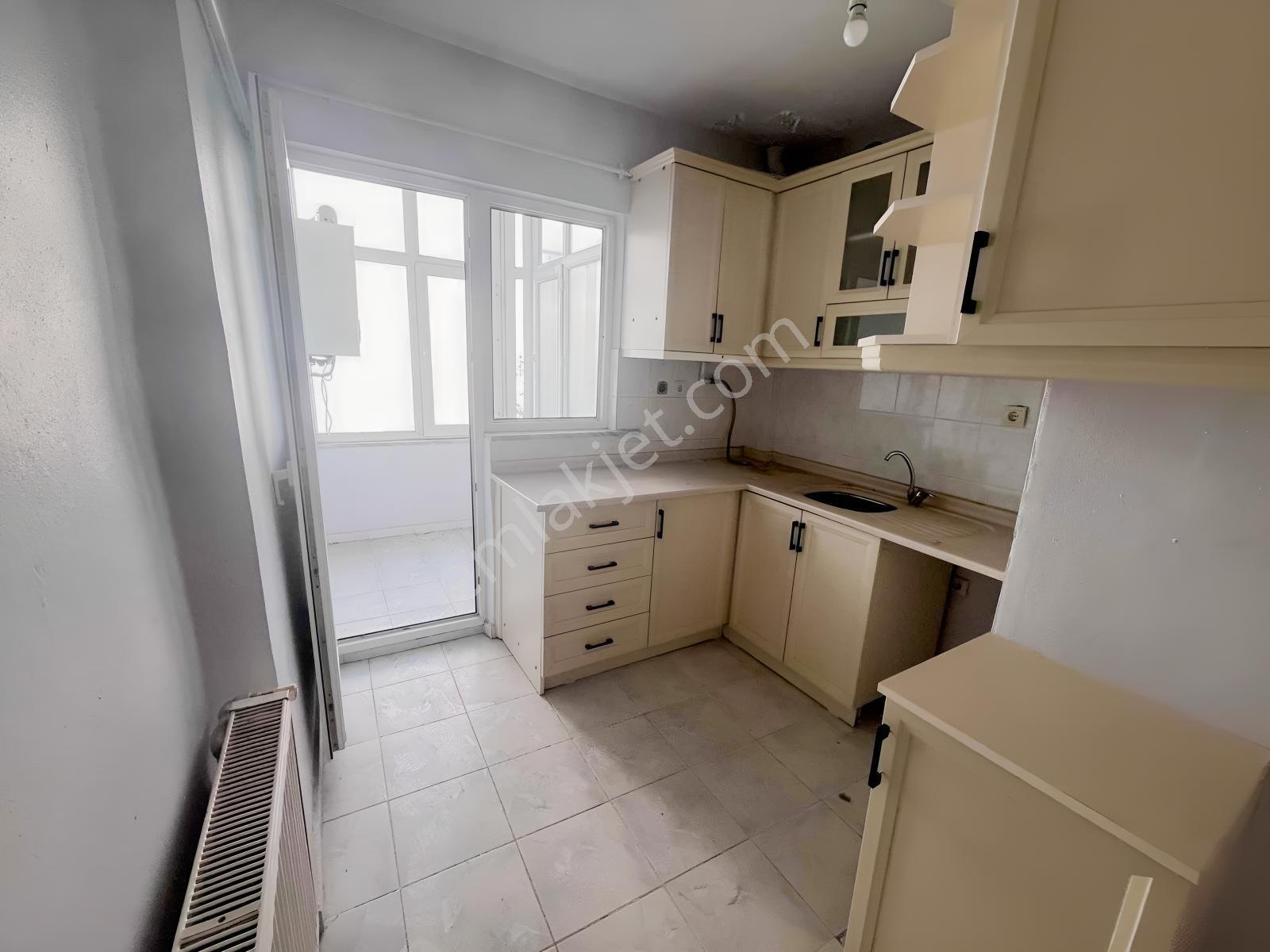 Maltepe Zümrütevlerde Palmiye Sitesi Site İçerisinde 3+1 120 M2 - Görsel 9