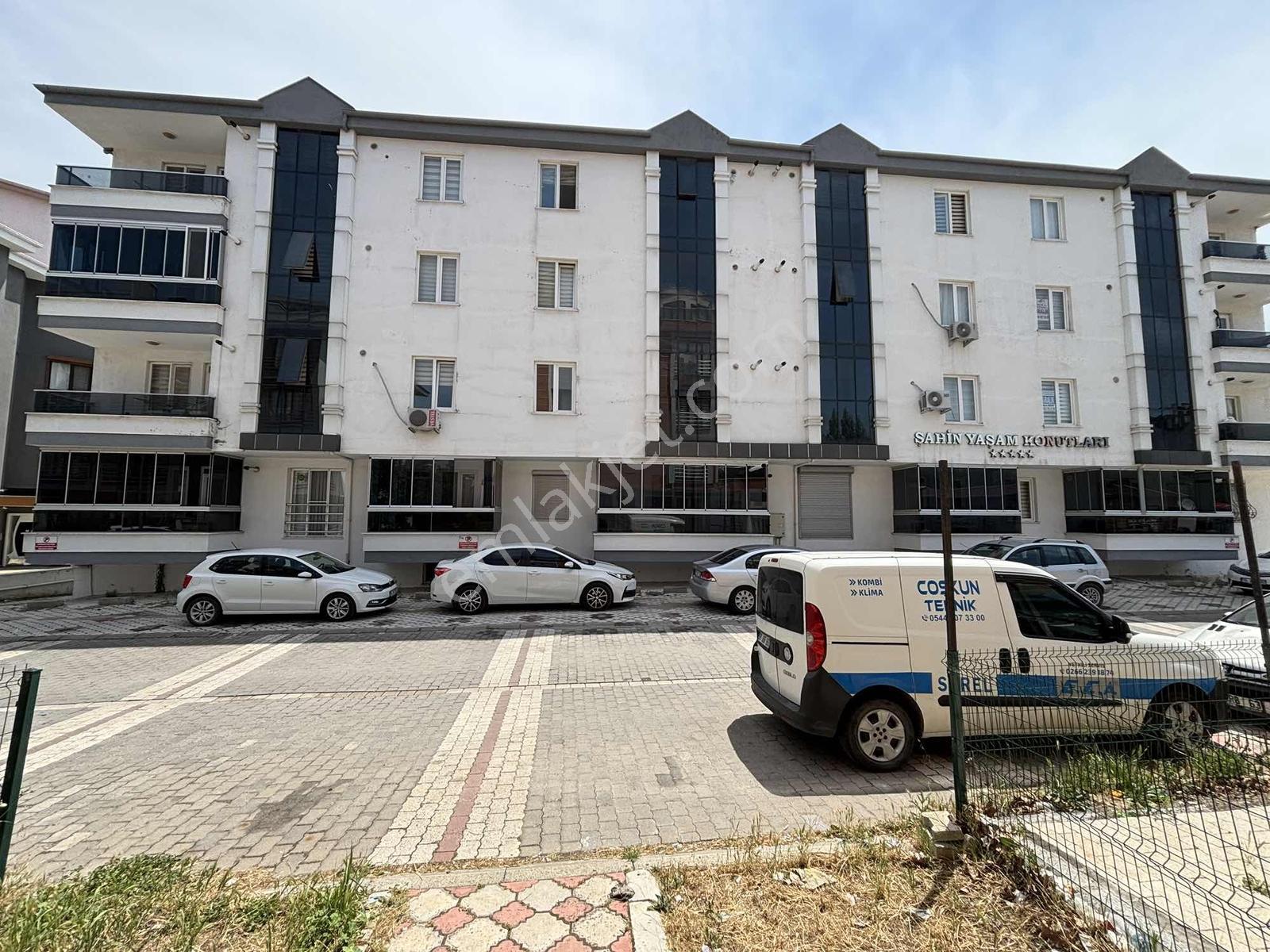 Nova Grup'tan Adliye Arkası Eşyalı Geniş 1+1 Daire