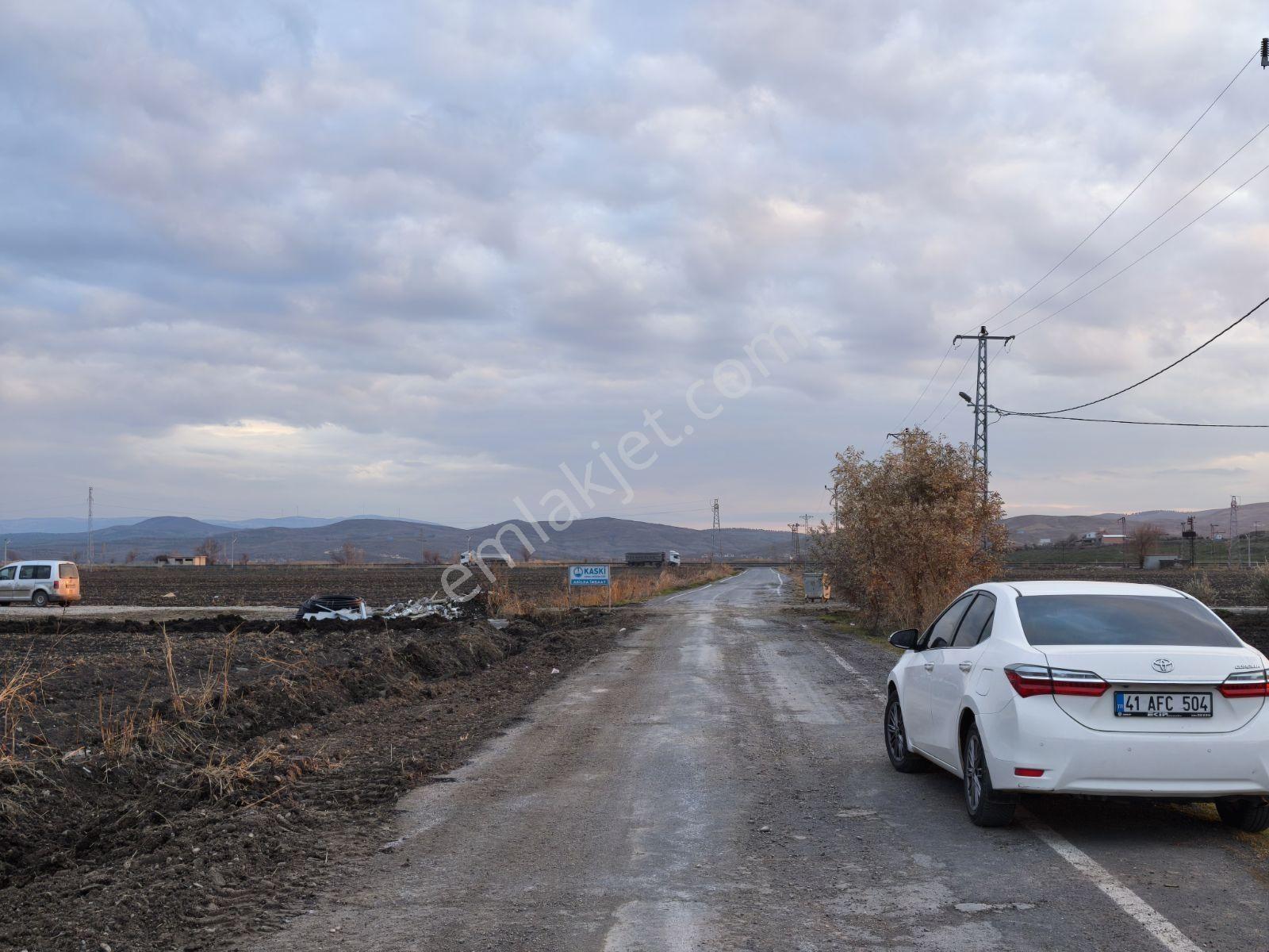 Özbek'te Türkoğlu Narlı Arasında 5.491 M2 Satılık Sulu Tarla - Görsel 12