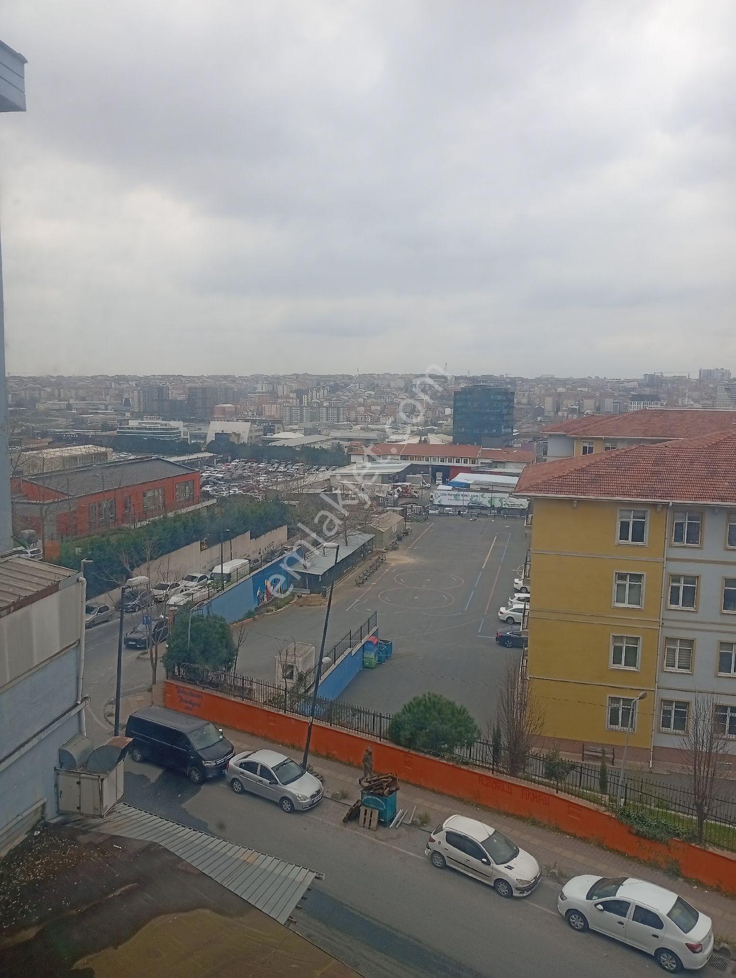Global'den Yenibosna'da Kiralık Fabrika Katı Asansörlü - Görsel 6