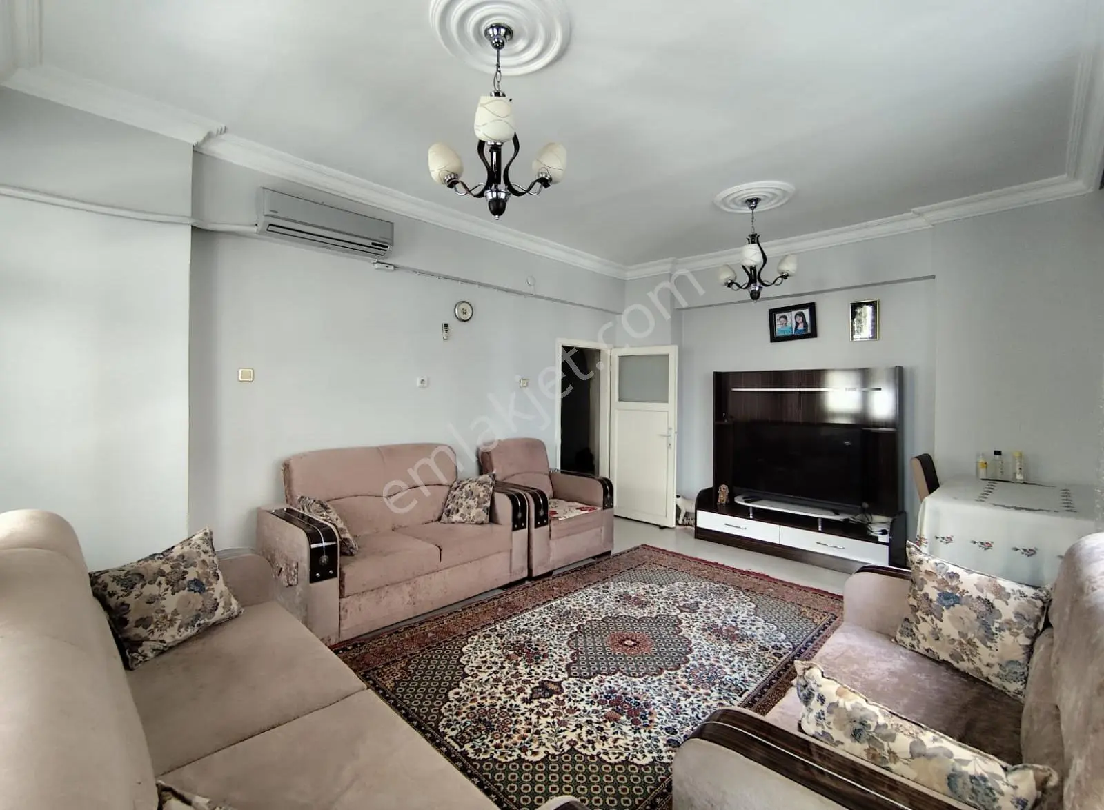 Atlı Lifeden Kantar Kavşağında 3+1 Full Eşyalı Satılık Daire