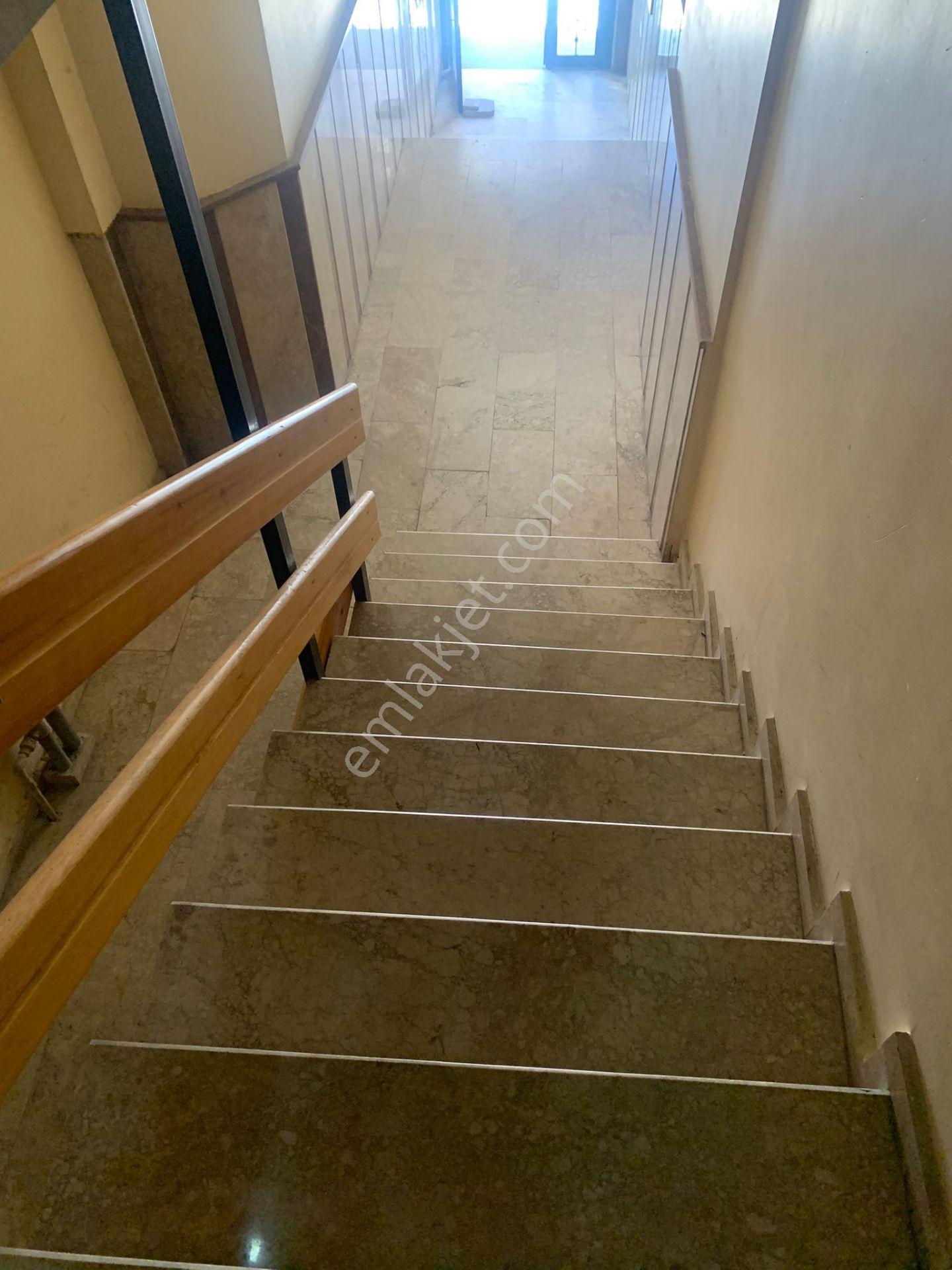 Çarşı Merkezde Eşyalı Abonelikleri Açık Daire - Görsel 5