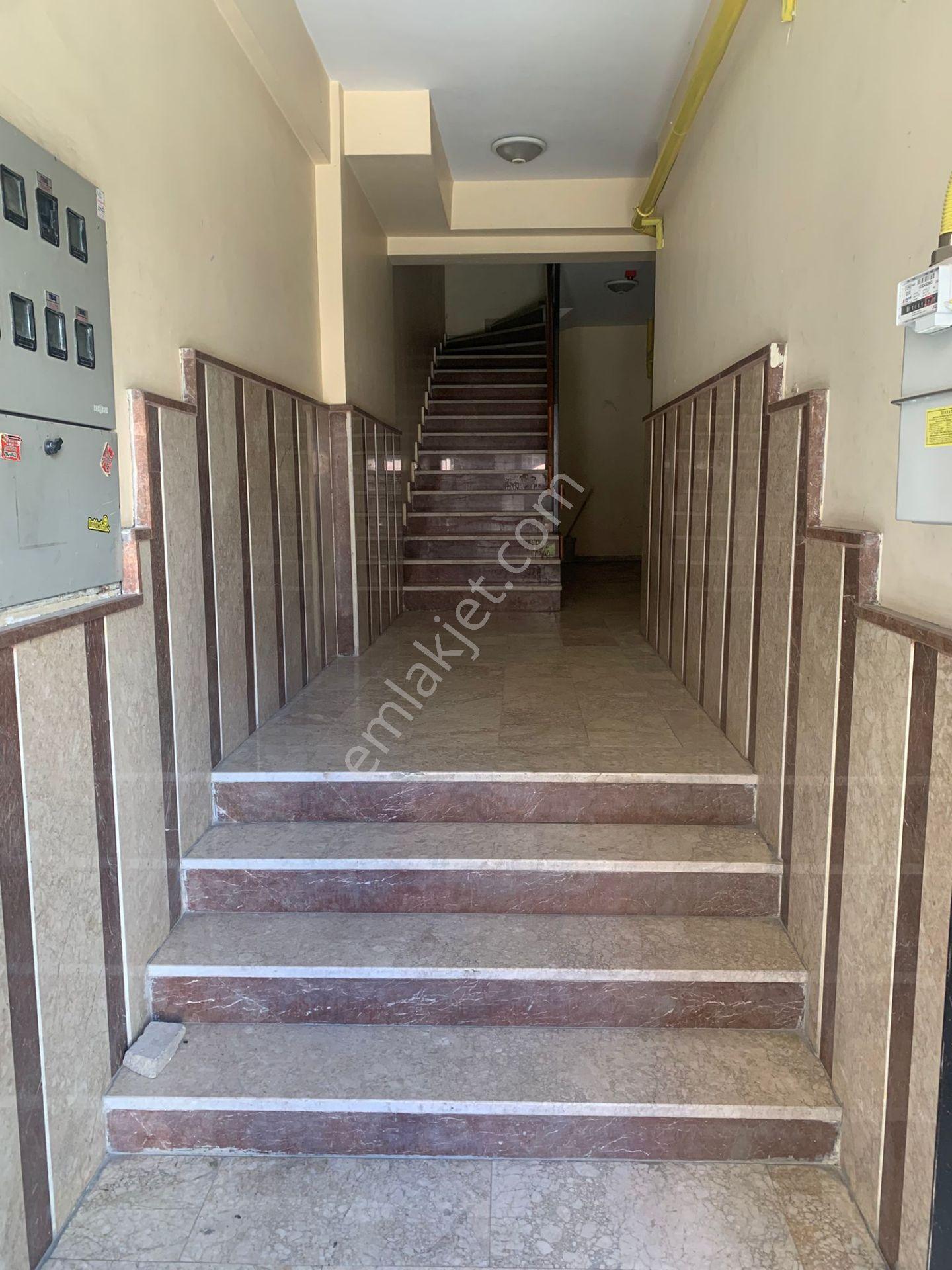 Çarşı Merkezde Eşyalı Abonelikleri Açık Daire - Görsel 6
