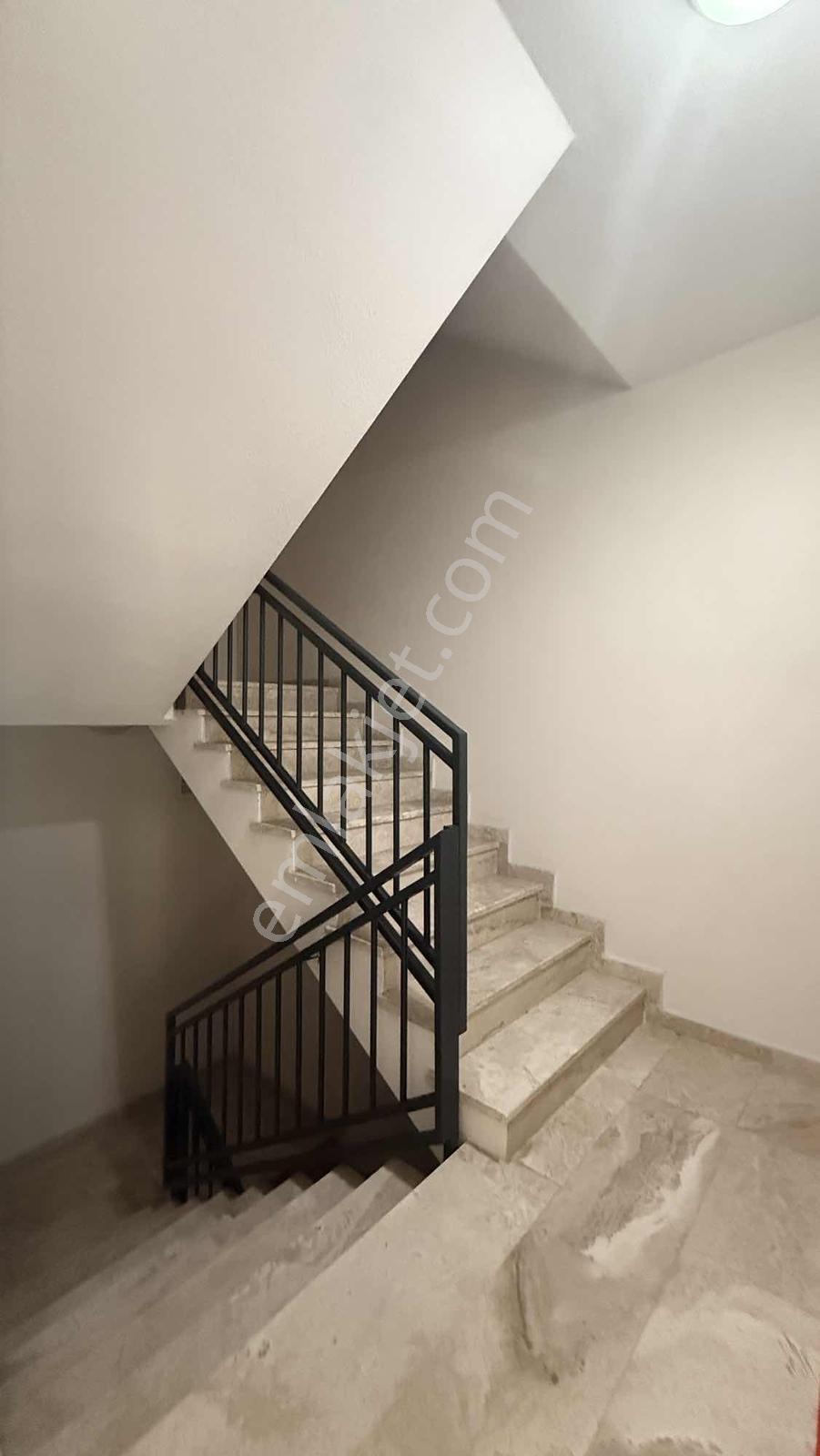 Pendik Çamçeşme Satılık 2+1 Daire Site İçi Merkezi Konum - Görsel 35