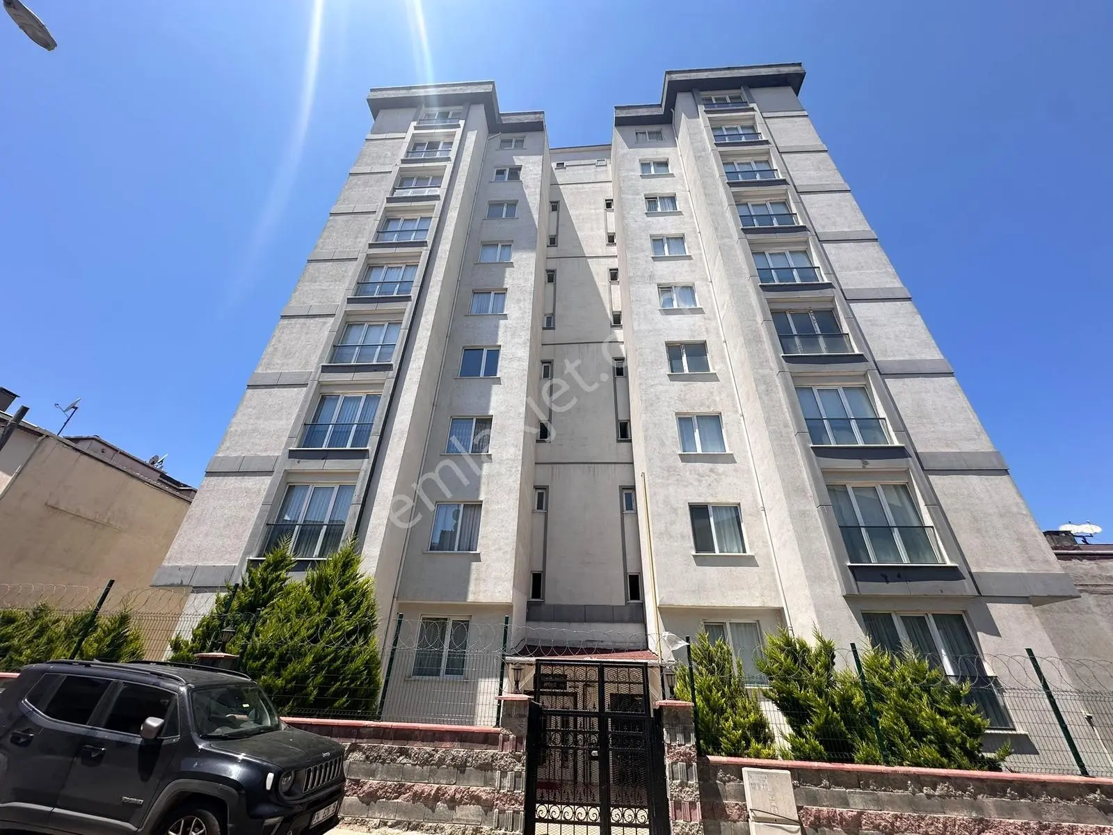 Pendik Ahmet Yesevide Kapalı Otoparklı Kilerli Krediye Uygun 2+1
