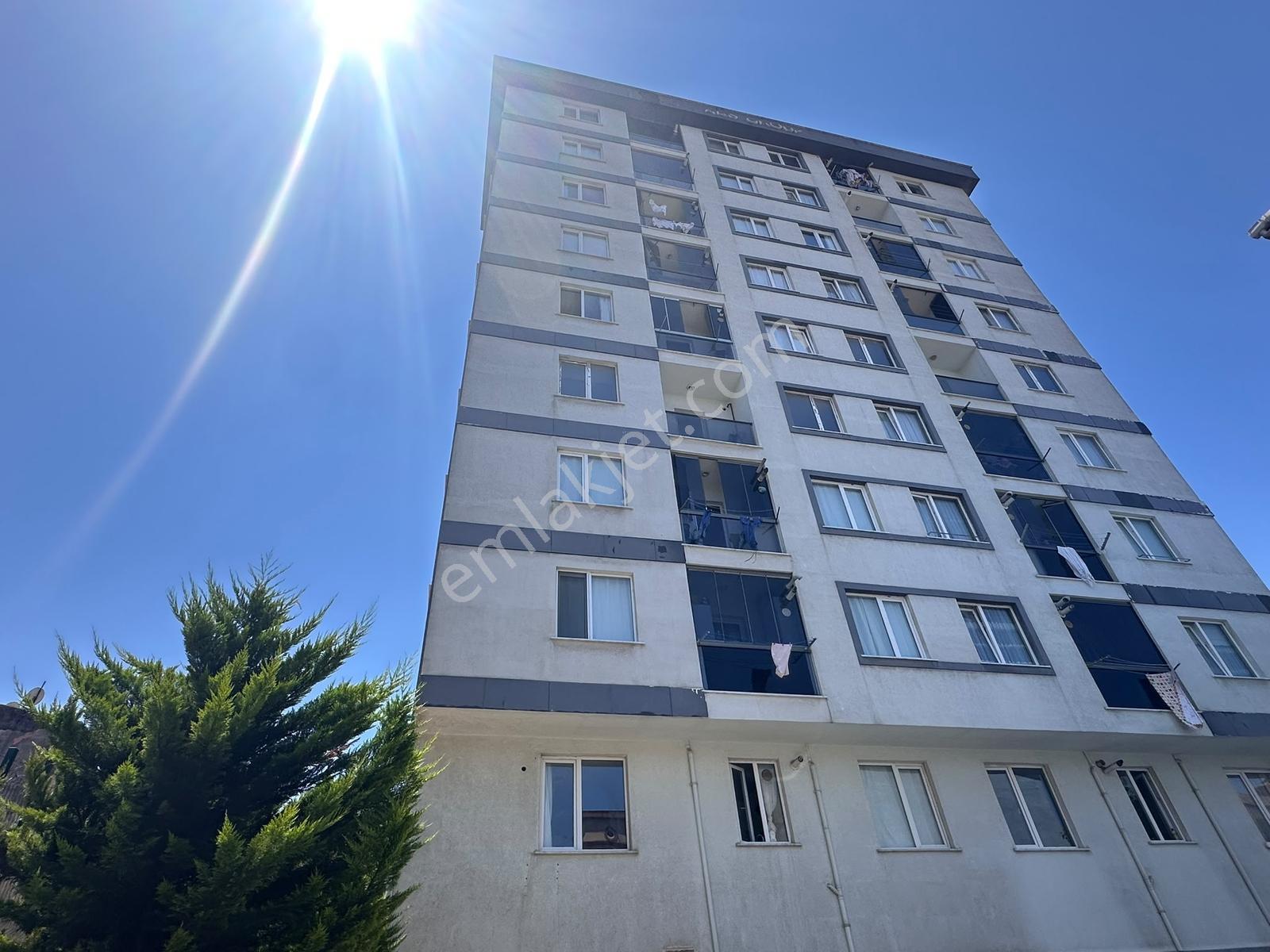 Pendik Ahmet Yesevide Kapalı Otoparklı Kilerli Krediye Uygun 2+1 - Görsel 10
