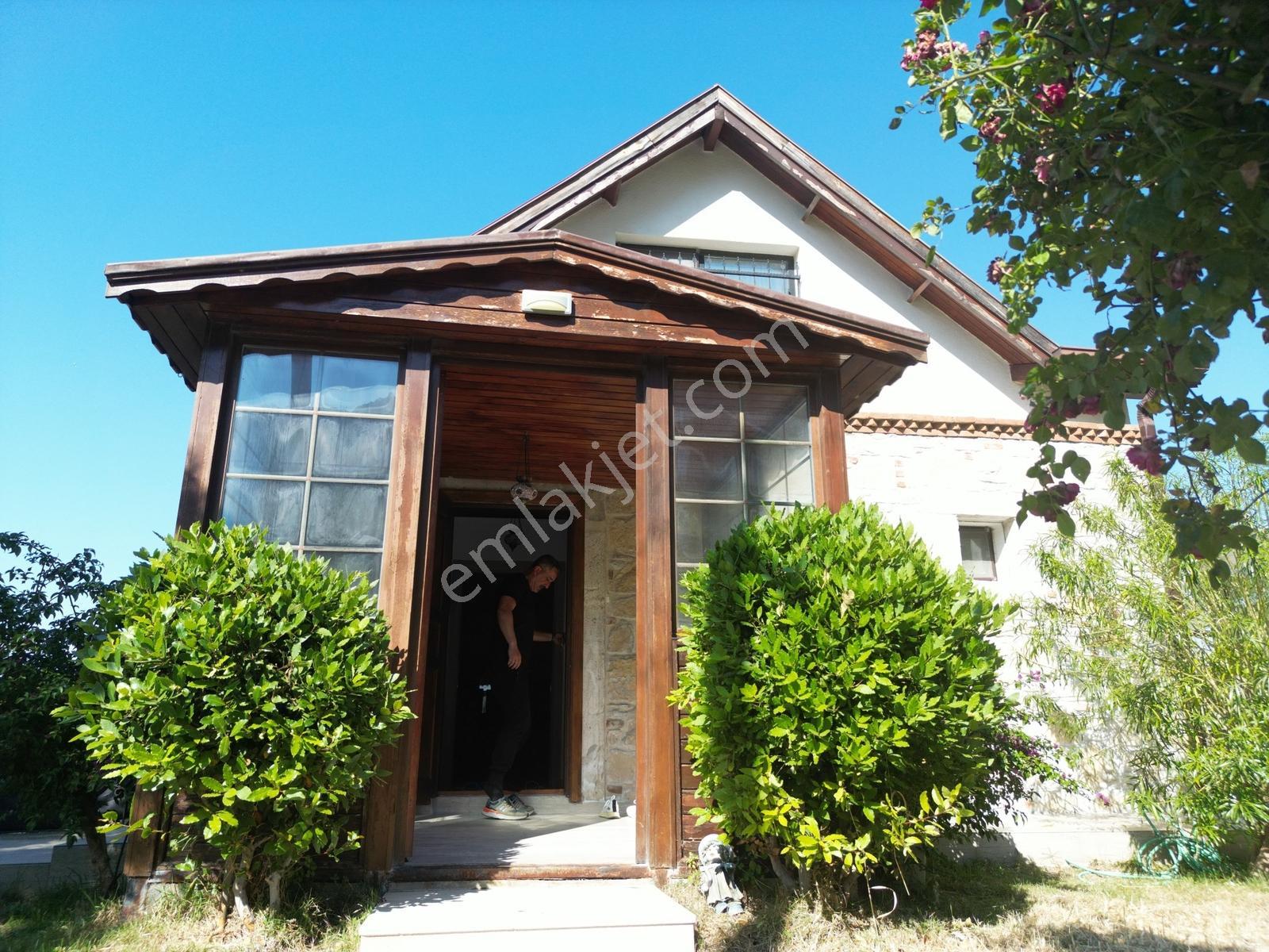Karaburun Saip'de Deniz Manzaralı 6+2 Lüx Villa - Görsel 33
