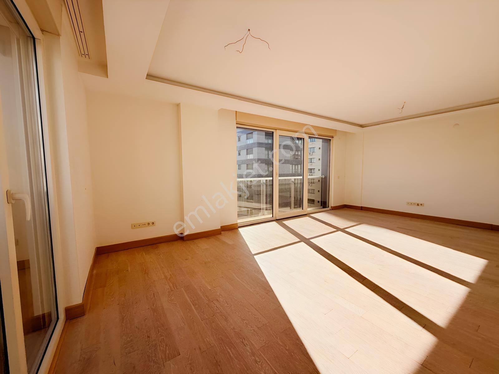 Poyraz'dan Suadiyede Bağdat Caddesine Yakın 3+1 100 M2 Net Daire - Görsel 21