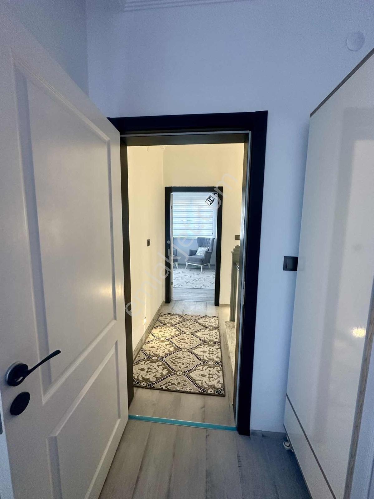Niğde Aktaş Yeni 432 M² Arsada Otomatik Kapı/ Kamera 3+1 Villa - Görsel 7