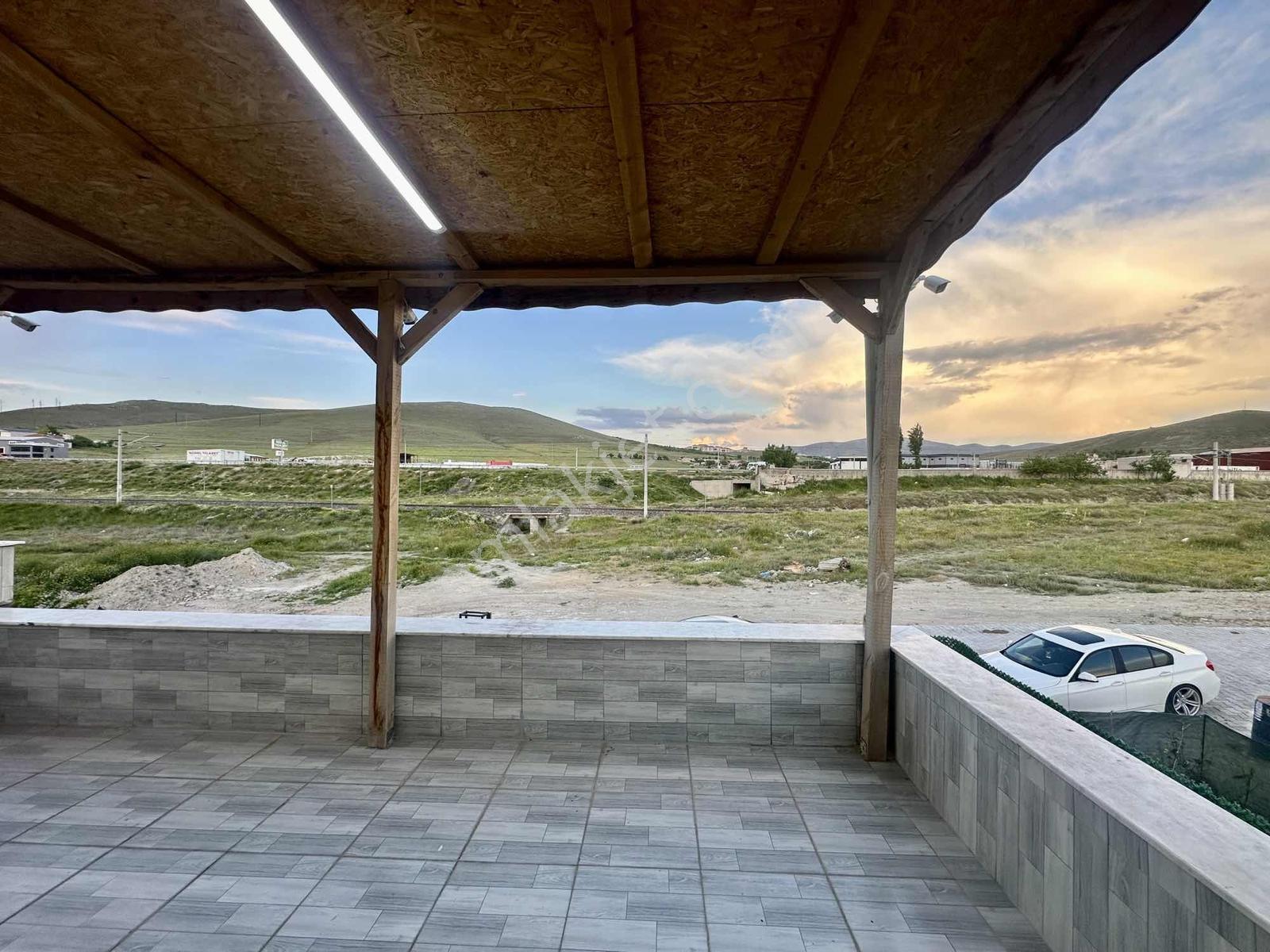 Niğde Aktaş Yeni 432 M² Arsada Otomatik Kapı/ Kamera 3+1 Villa - Görsel 14