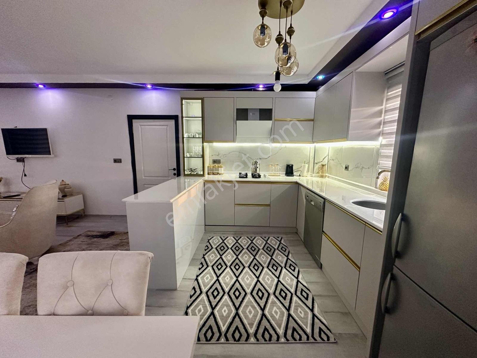 Niğde Aktaş Yeni 432 M² Arsada Otomatik Kapı/ Kamera 3+1 Villa - Görsel 4