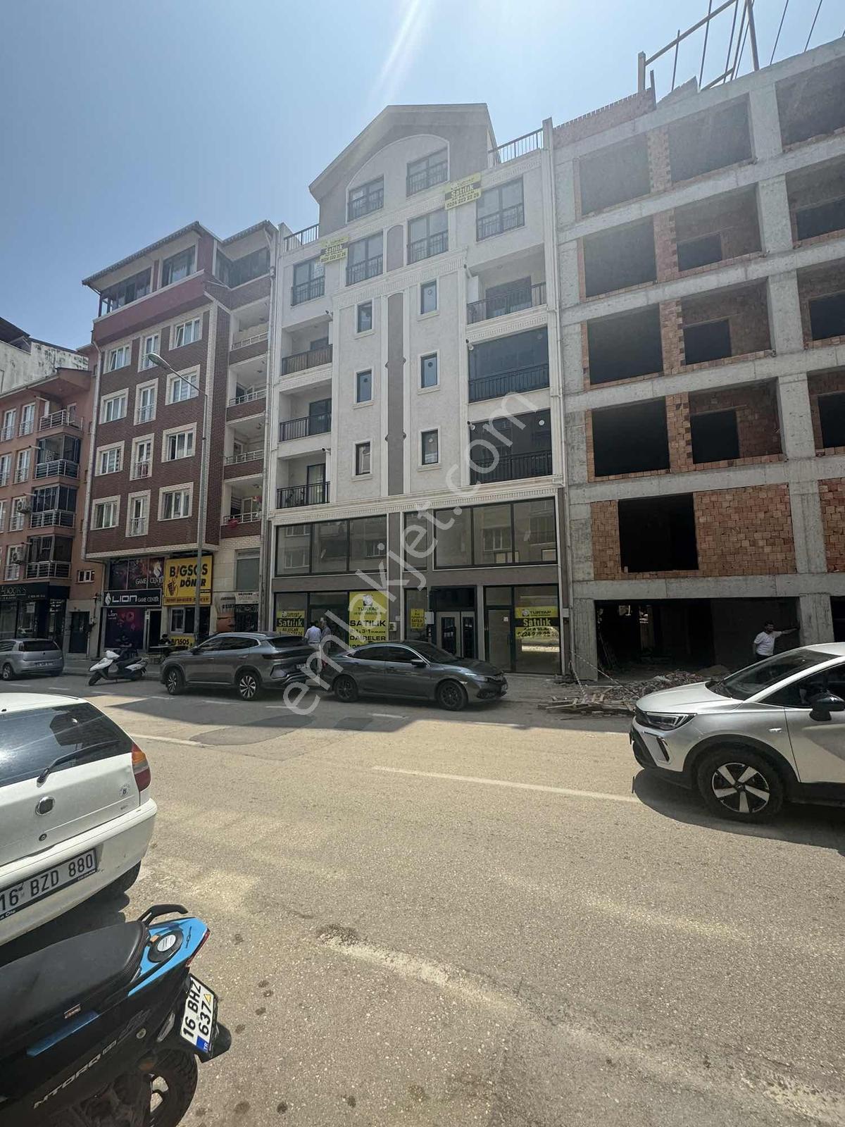 Beşevler Yıldırım Caddesinde Kiralık 2+1 Sıfır Daire - Görsel 12