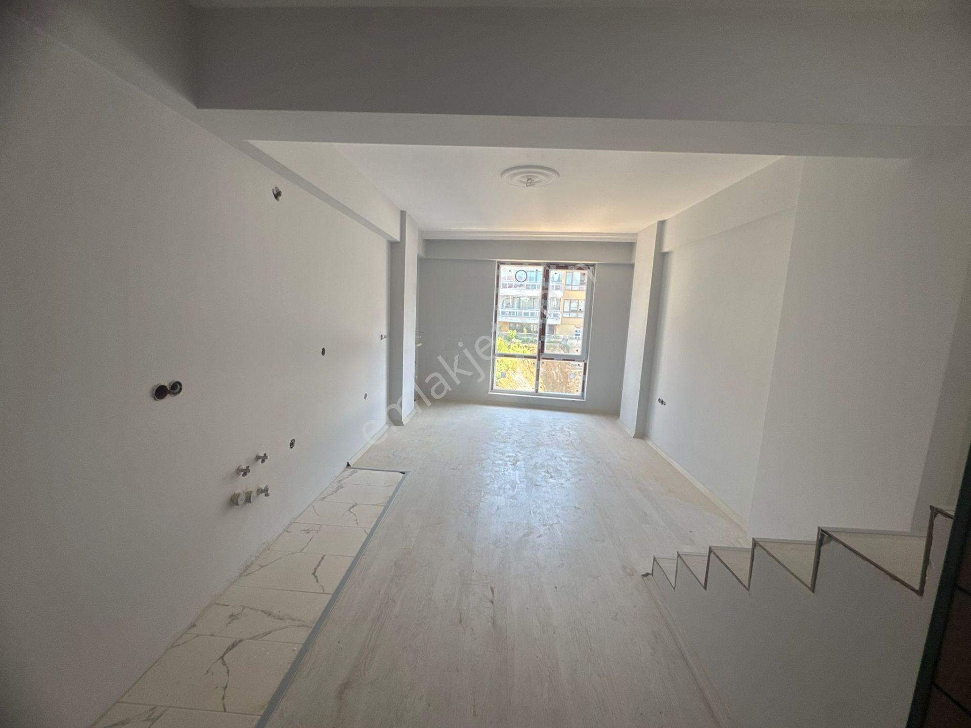 İnanç Emlaktan Giresun Teyyaredüzünde Satılık 1+1 Dubleks Daire