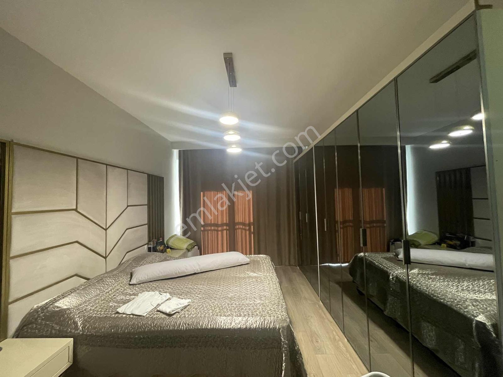 Bahçeşehir Vadi Evleri 2 Bahçeli Full Açık Az Katlı 4+1 Güncel - Görsel 16