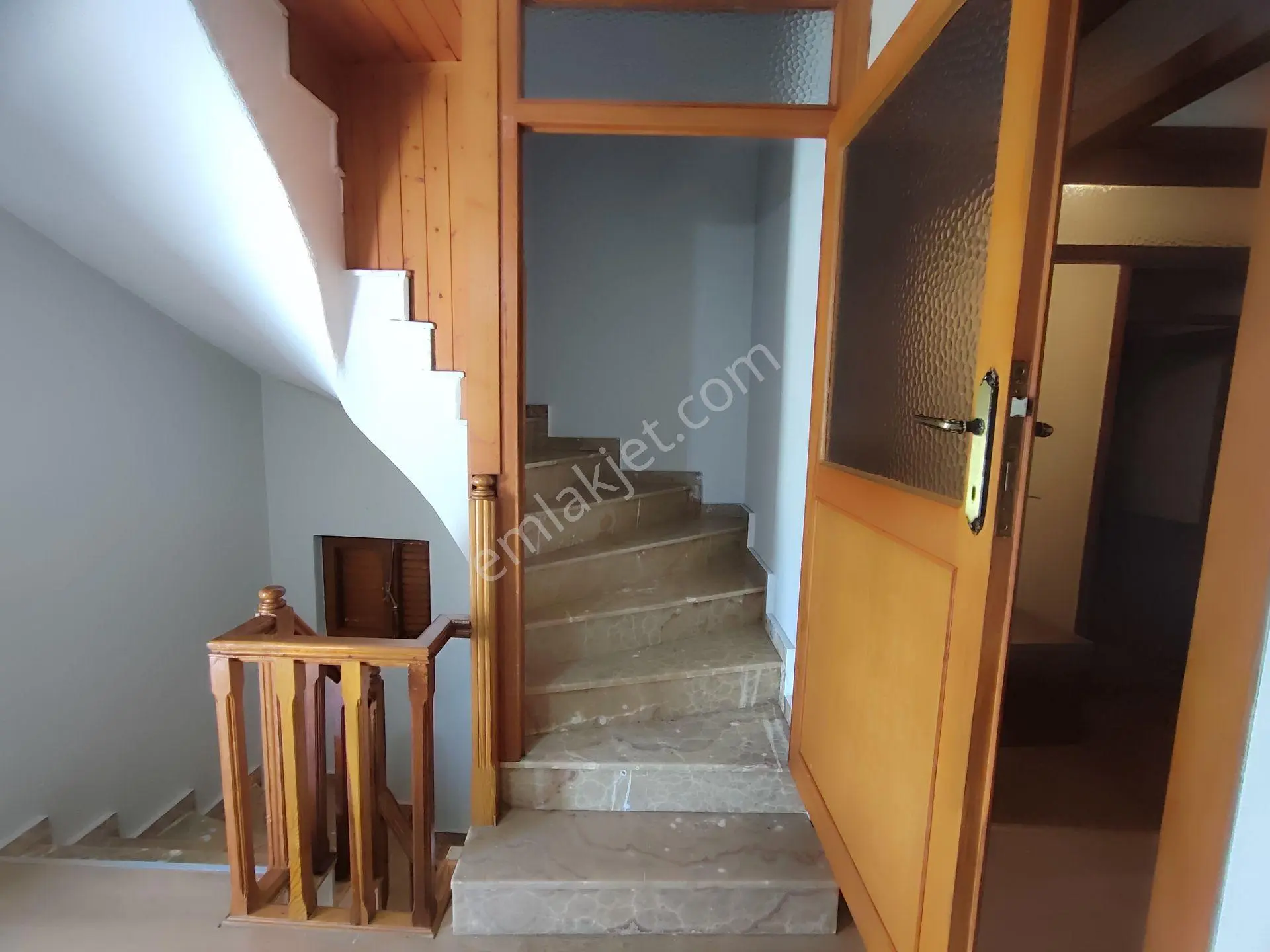 Kardeşten Akçay Yenimahalle'de Denize 50 Mt. Bahçeli Teraslı Geniş 6+1 Tribleks Villa - Görsel 35