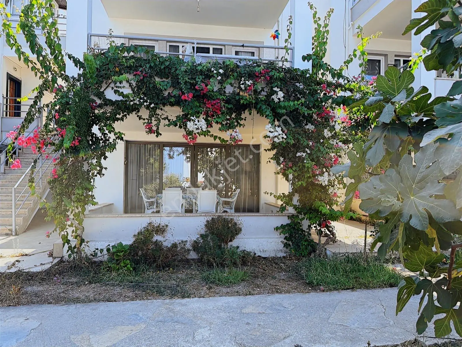 Bahçe Katında Konforlu Yaşam Eşyalı Ve Yıllık Kiralık