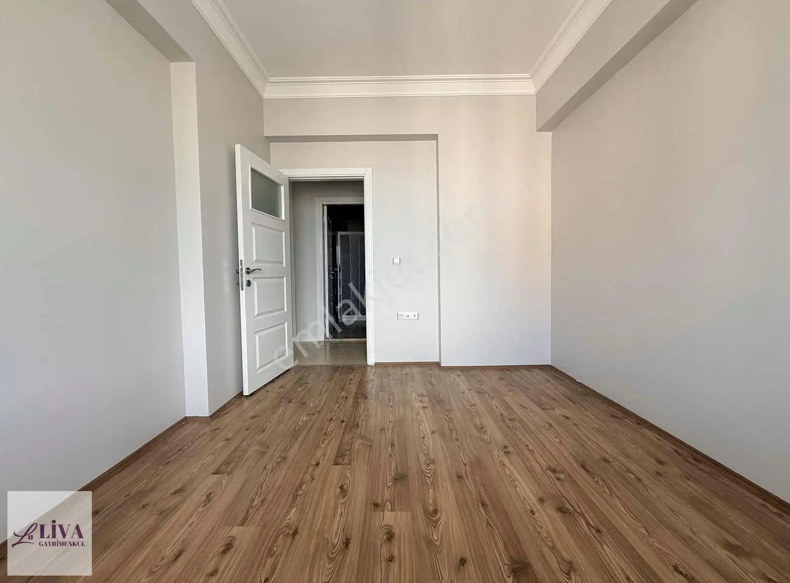 Liva'dan Mevlana'da Panoramik Manzaralı Geniş 4+1 Daire - Görsel 27