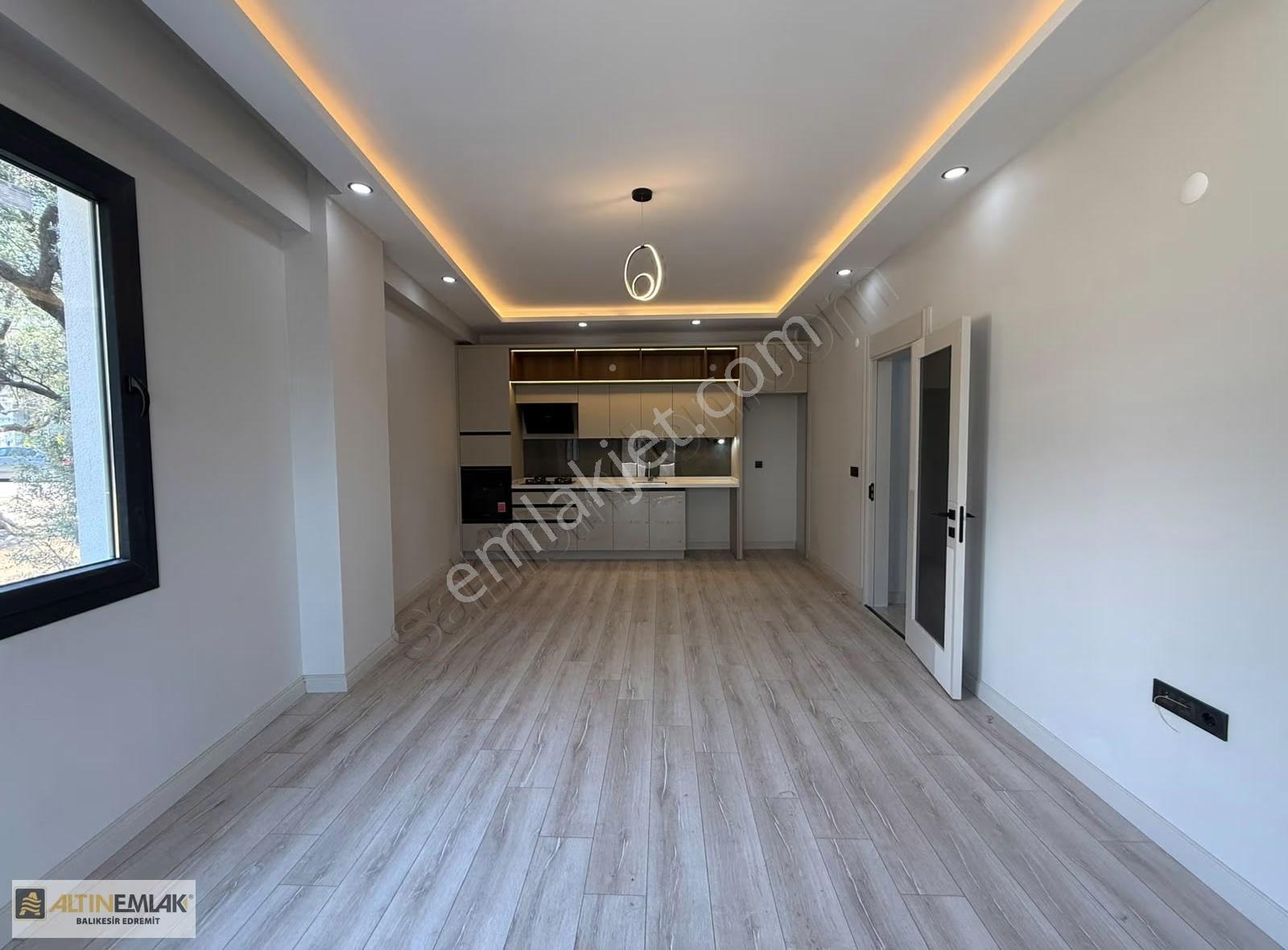 Güre Köy İçinde Bahçeli, Yeni Binada Satılık 2+1 - Görsel 5