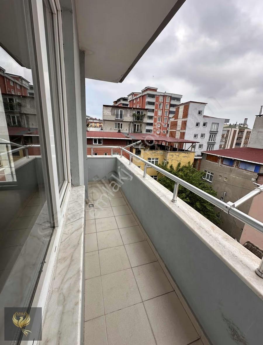 Samsun Merkezde Salon Mutfak Ayrı Geniş 2+1 Daire - Görsel 20