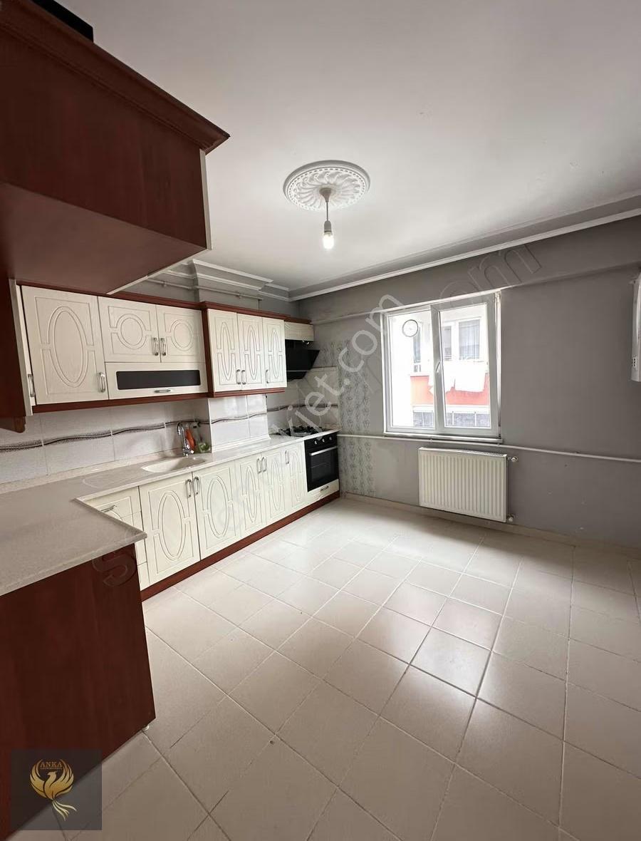 Samsun Merkezde Salon Mutfak Ayrı Geniş 2+1 Daire
