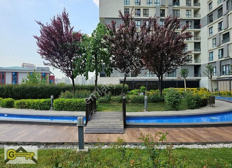 Esenyurt Zafer Mh Teraslı Manzaralı Giriş Kat Full Eşyalı 1+1 - Görsel 24