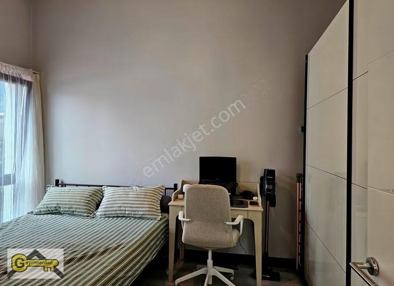 Esenyurt Zafer Mh Teraslı Manzaralı Giriş Kat Full Eşyalı 1+1 - Görsel 16