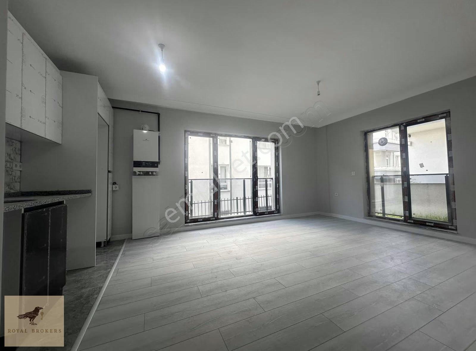 Naci Çakır Mah. Sıfır Binada Merkezi Konum 1+1 Kiralık Daire - Görsel 3