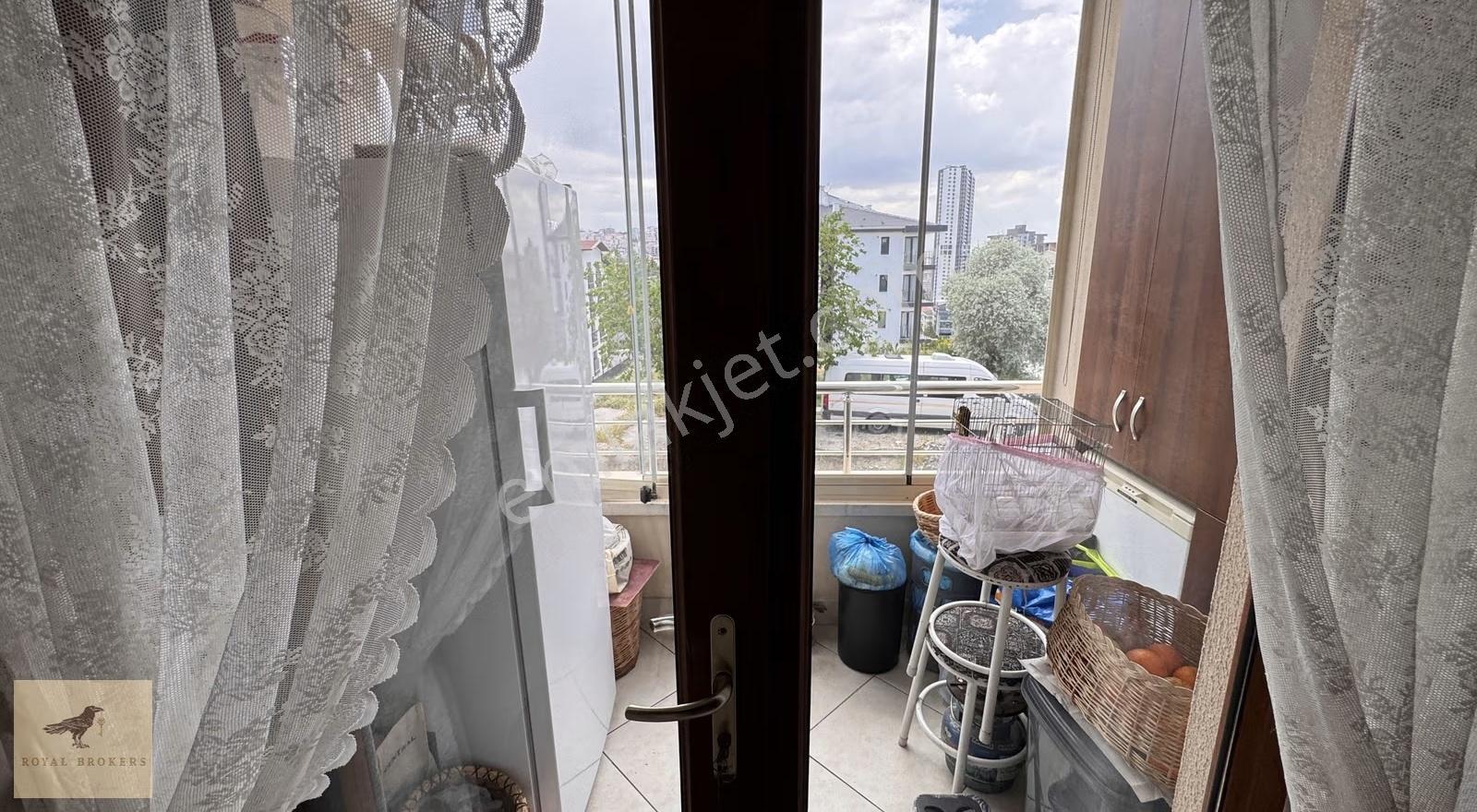 Satılık, Hilalde, Genç Bina, 1.kat, 3+1, Asansörlü, K.otoparklı - Görsel 23
