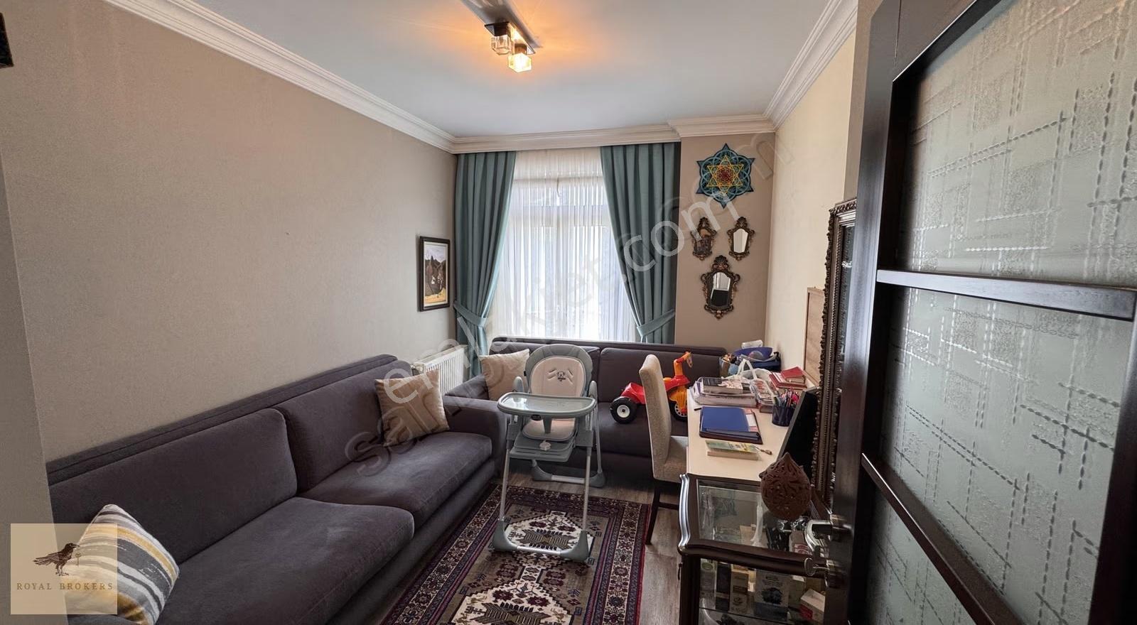 Satılık, Hilalde, Genç Bina, 1.kat, 3+1, Asansörlü, K.otoparklı - Görsel 9
