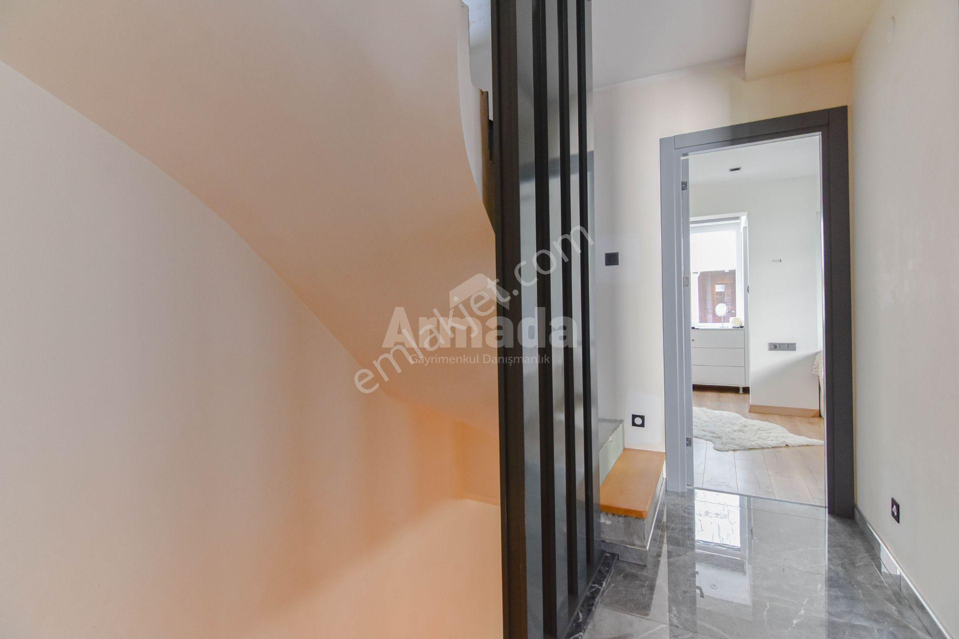 Kuşadası Türkmen'de Tamamen Yenilenmiş, Bahçeli Lüks Villa - Görsel 16
