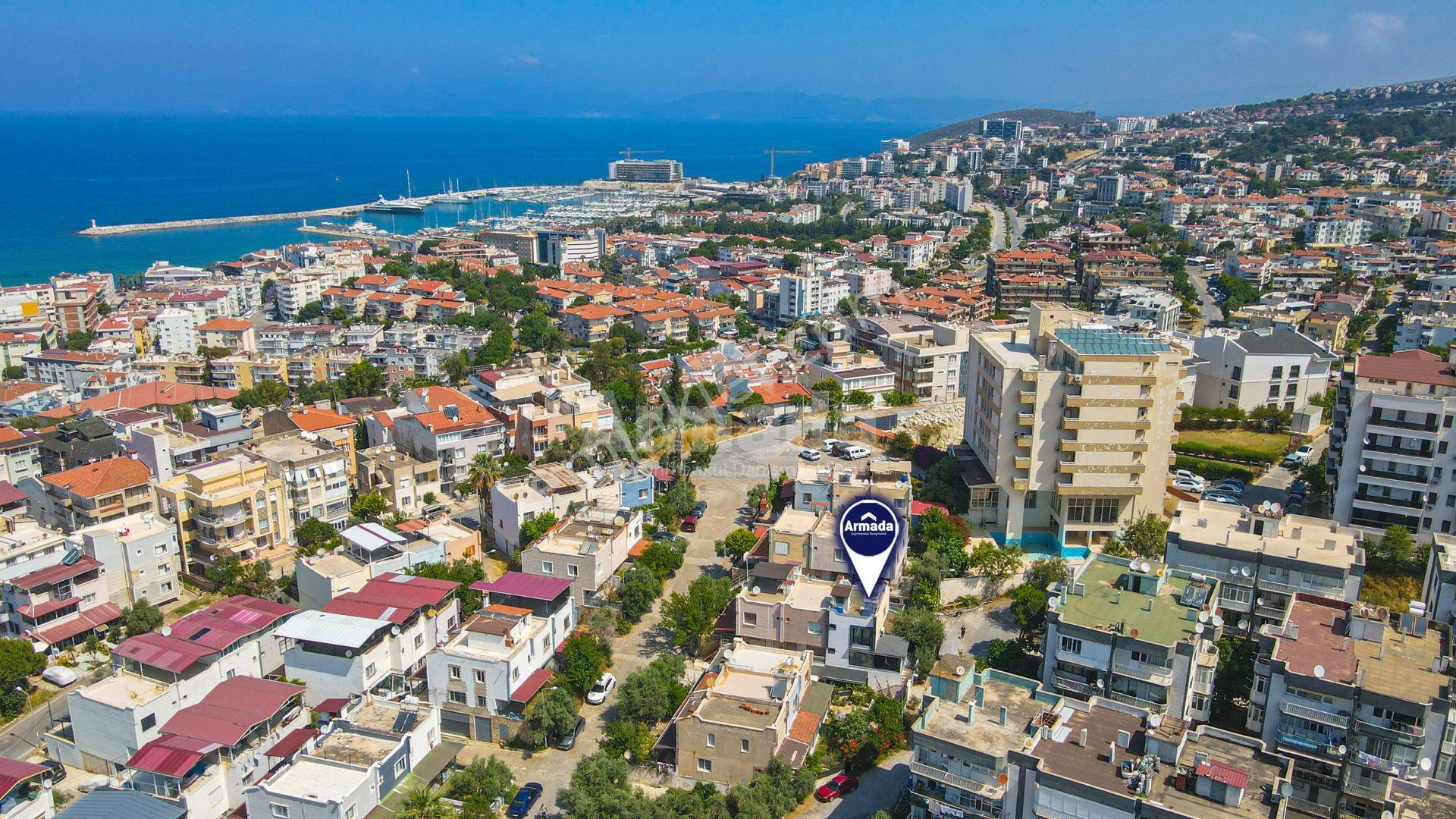 Kuşadası Türkmen'de Tamamen Yenilenmiş, Bahçeli Lüks Villa - Görsel 5