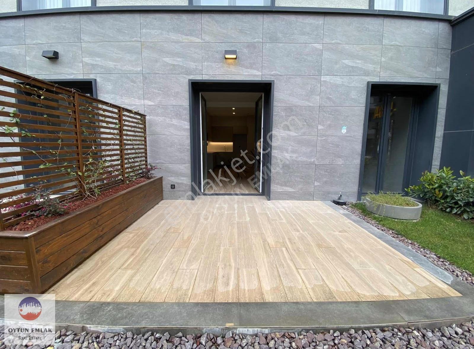 Tema İstanbul 2 Kapalı Bahçe Teraslı 1+1 Kiralık Daire 84 M²