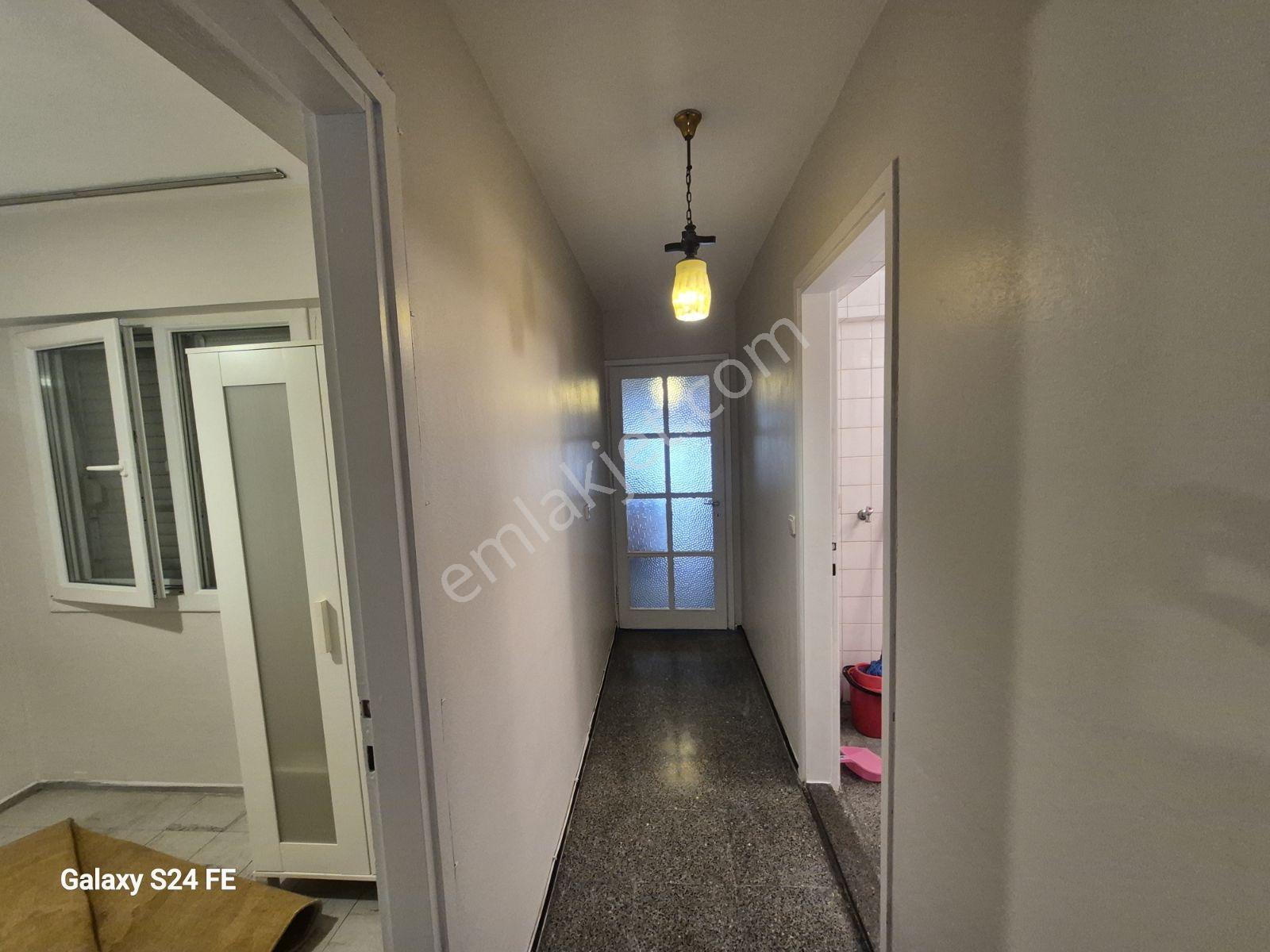 Alsancak Merkezde Kiralık 3+1 Daire - Görsel 9