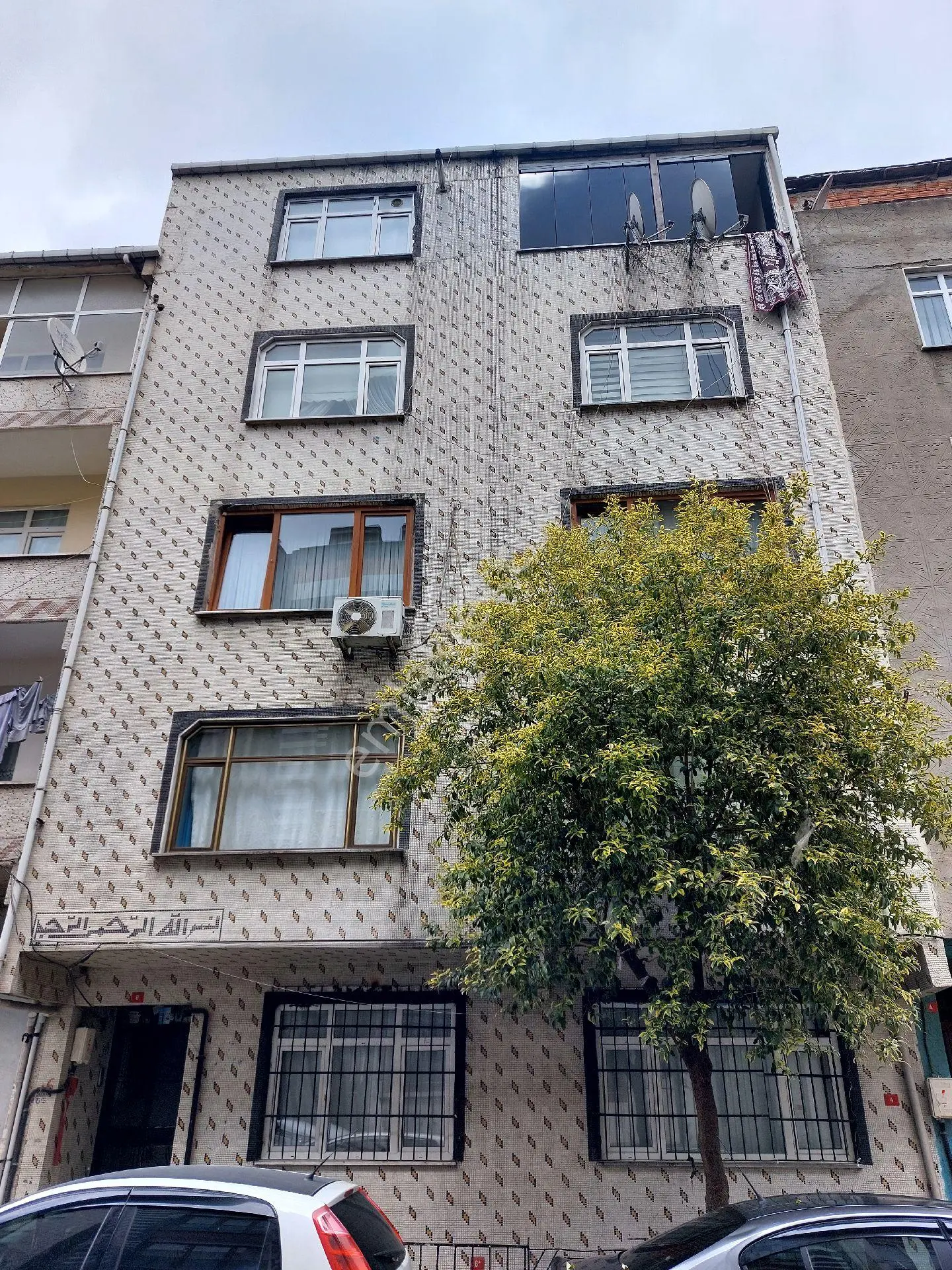 Gaziosmanpaşa Karadeniz Mahallesi De Satlık 5 Katlı Bina