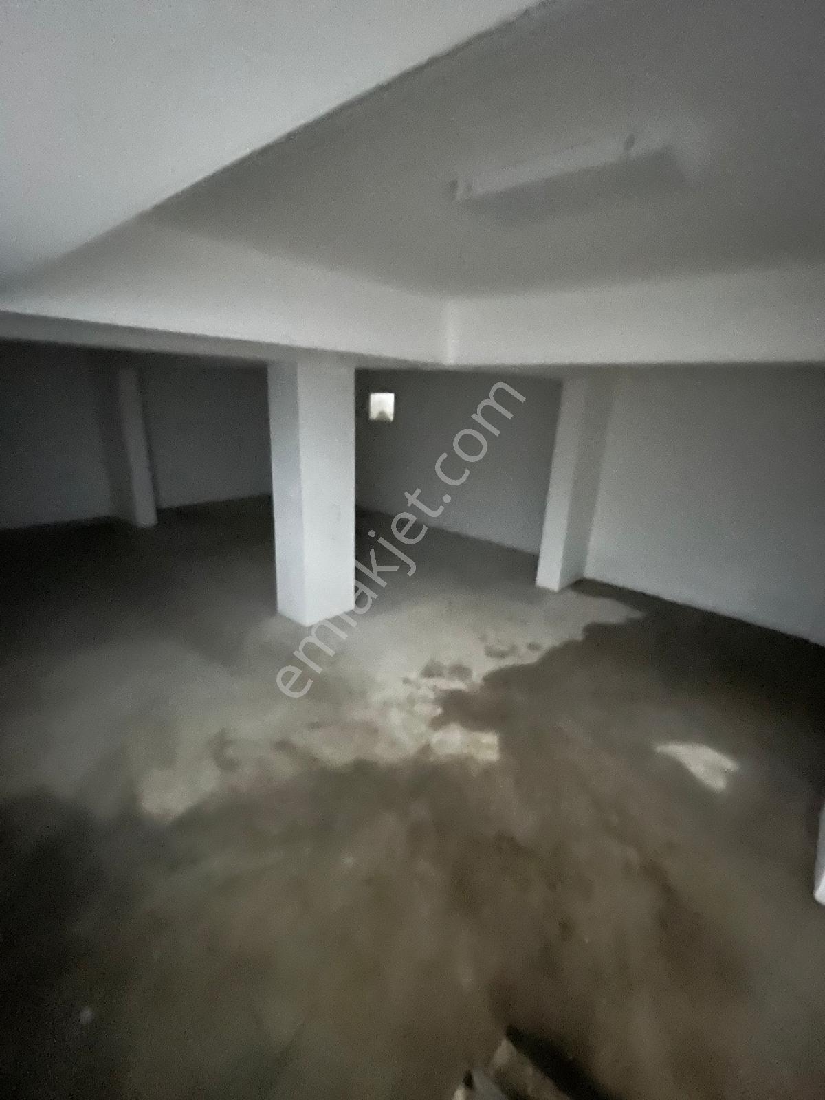 Mt Emlak'tan Evliya Çelebi Mahallesi'nde Kiralık Dükkan Brüt 245net 230 - Görsel 22