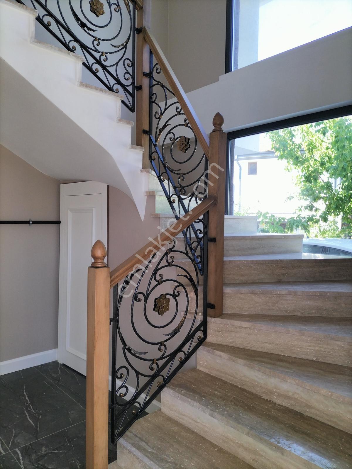 Kumbaba Da Denize Ve Plaja Yakın Havuzlu 225m2 5+1 Satılık Villa - Görsel 16