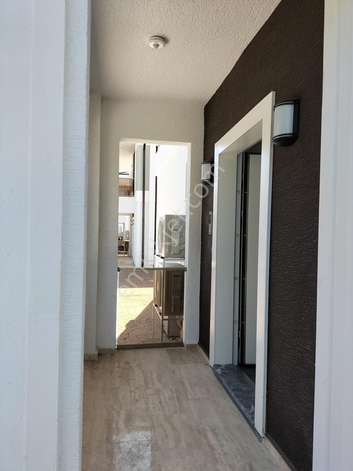Kumbaba Da Denize Ve Plaja Yakın Havuzlu 225m2 5+1 Satılık Villa - Görsel 18