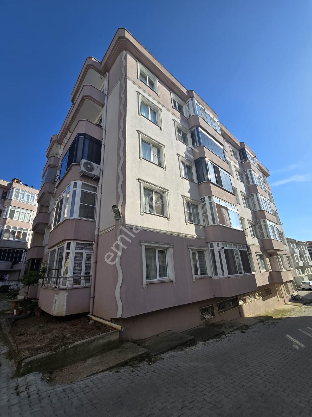 Çevreyolu Üzerinde Masrafsız Satılık 3+1 Daire Vira Gayrimenkul