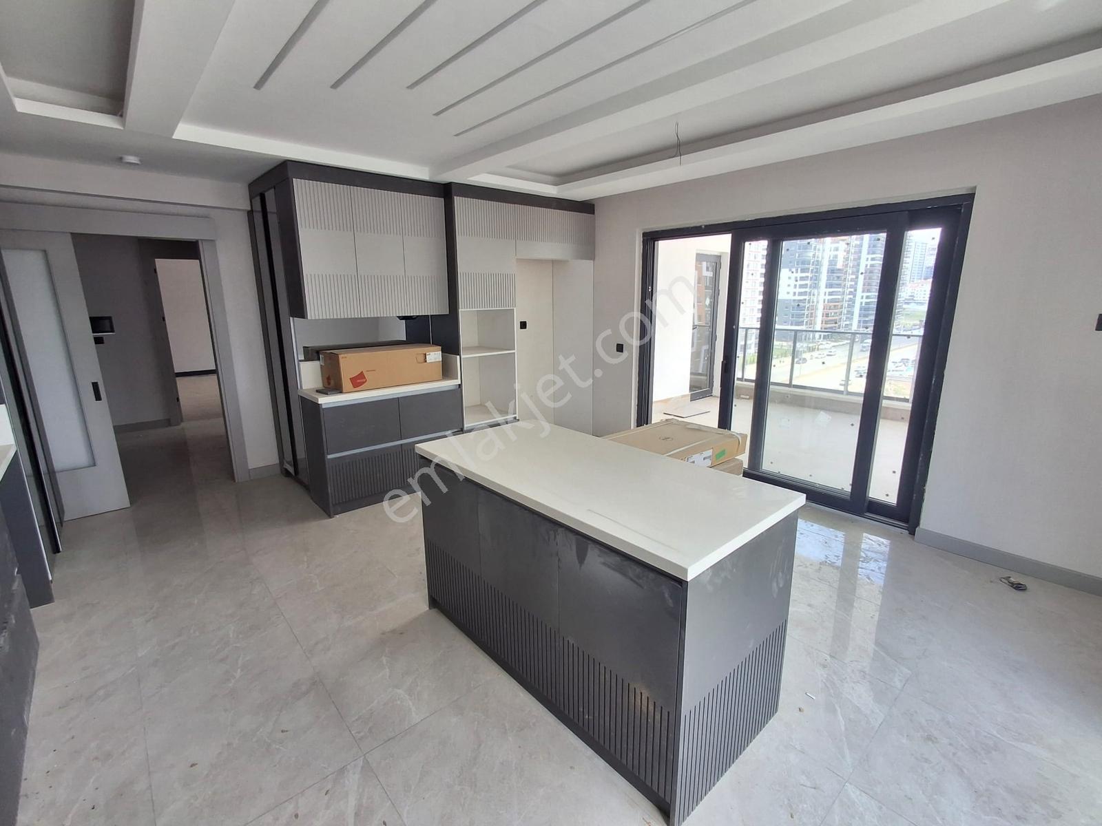 Ovacık Manzaralı Ada Mutfak 4,5+1 Satılık Site Dairesi