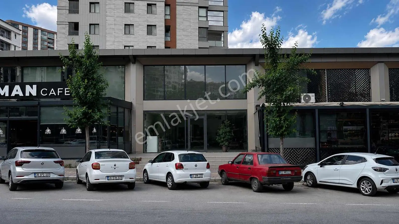 Cb Acardan Değirmen Fırın Yanı Devren Kiralık Dükkan(işletmesiz)